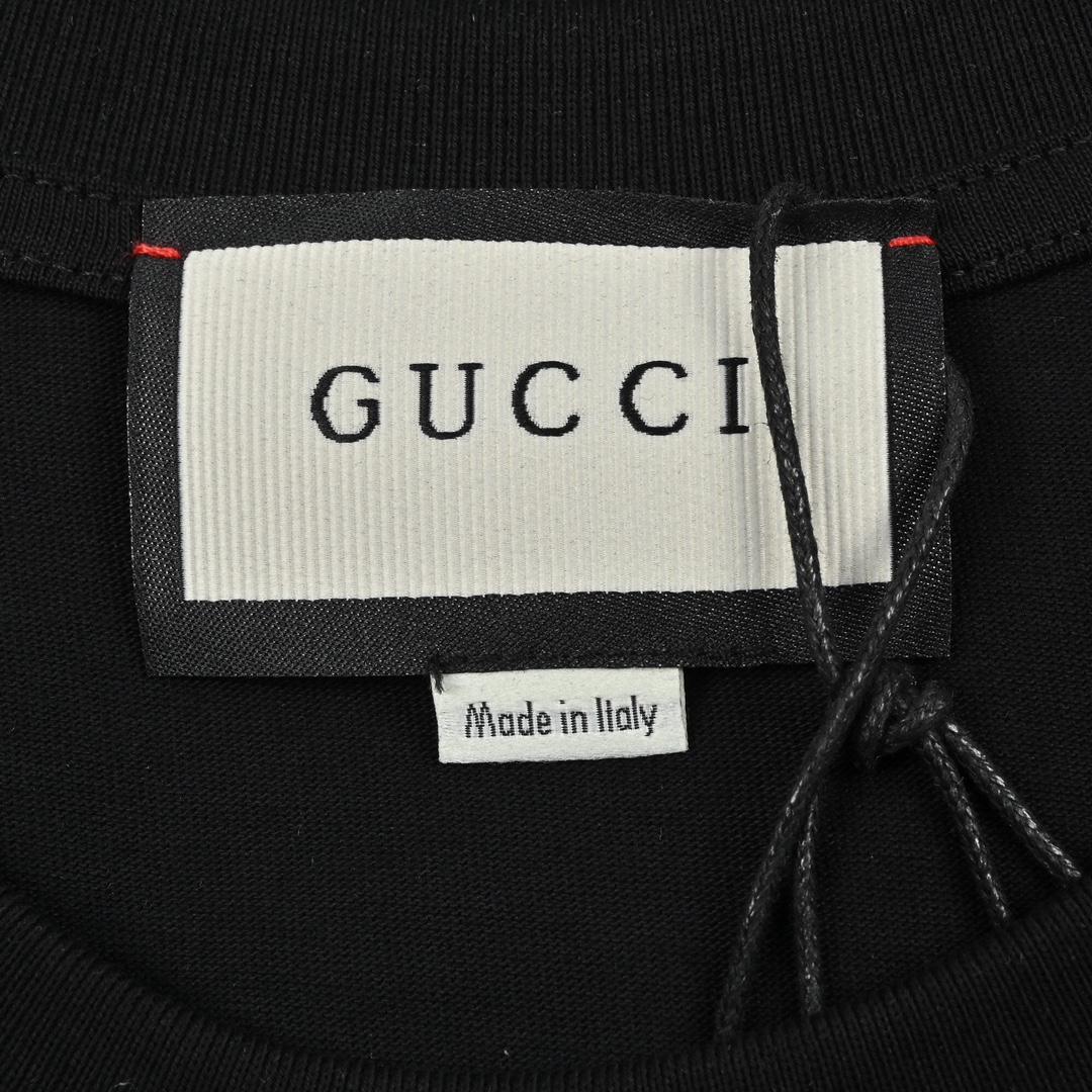 Gucci 古驰23ss 贴布熊图案短袖-Chinese UA Cheap High Quatity Brand Clothes Bags handbags Sneakers wholesale wholesaler seller from China Factory suppliers Fashion Clothing Shoes best Quality Beautiful Price Gucci 古驰23ss 贴布熊图案短袖
