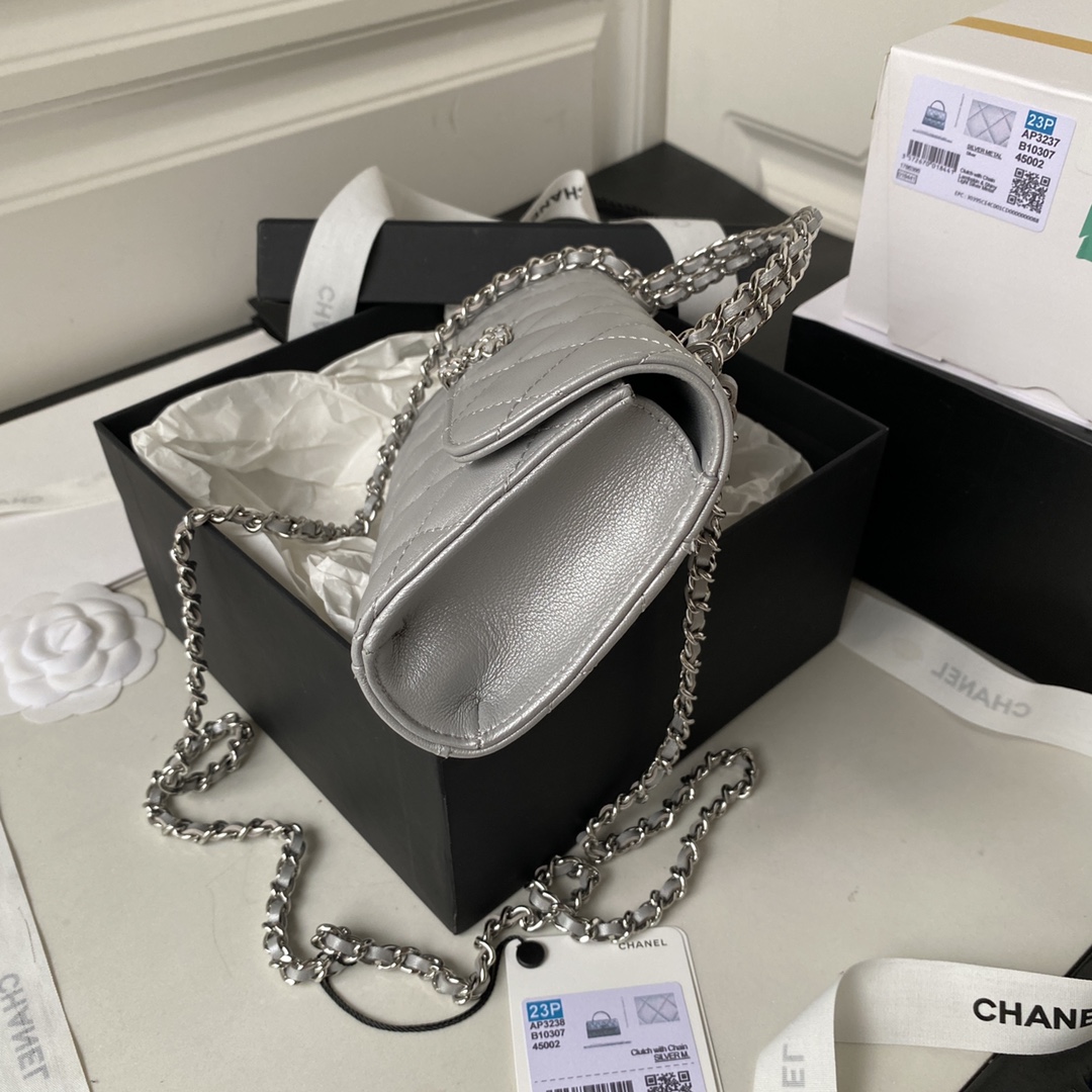 Chane123p香奈儿黑马Kelly长手柄包型號:A材質:荔枝牛皮超正的一款長形款可放手机不廢的無論手
