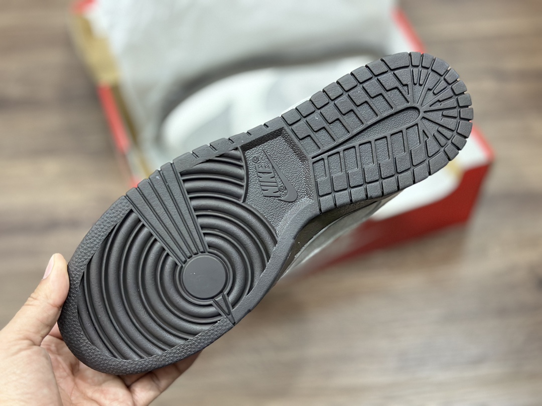 NIKE dunk SB Low 矿石灰 FD9746-001