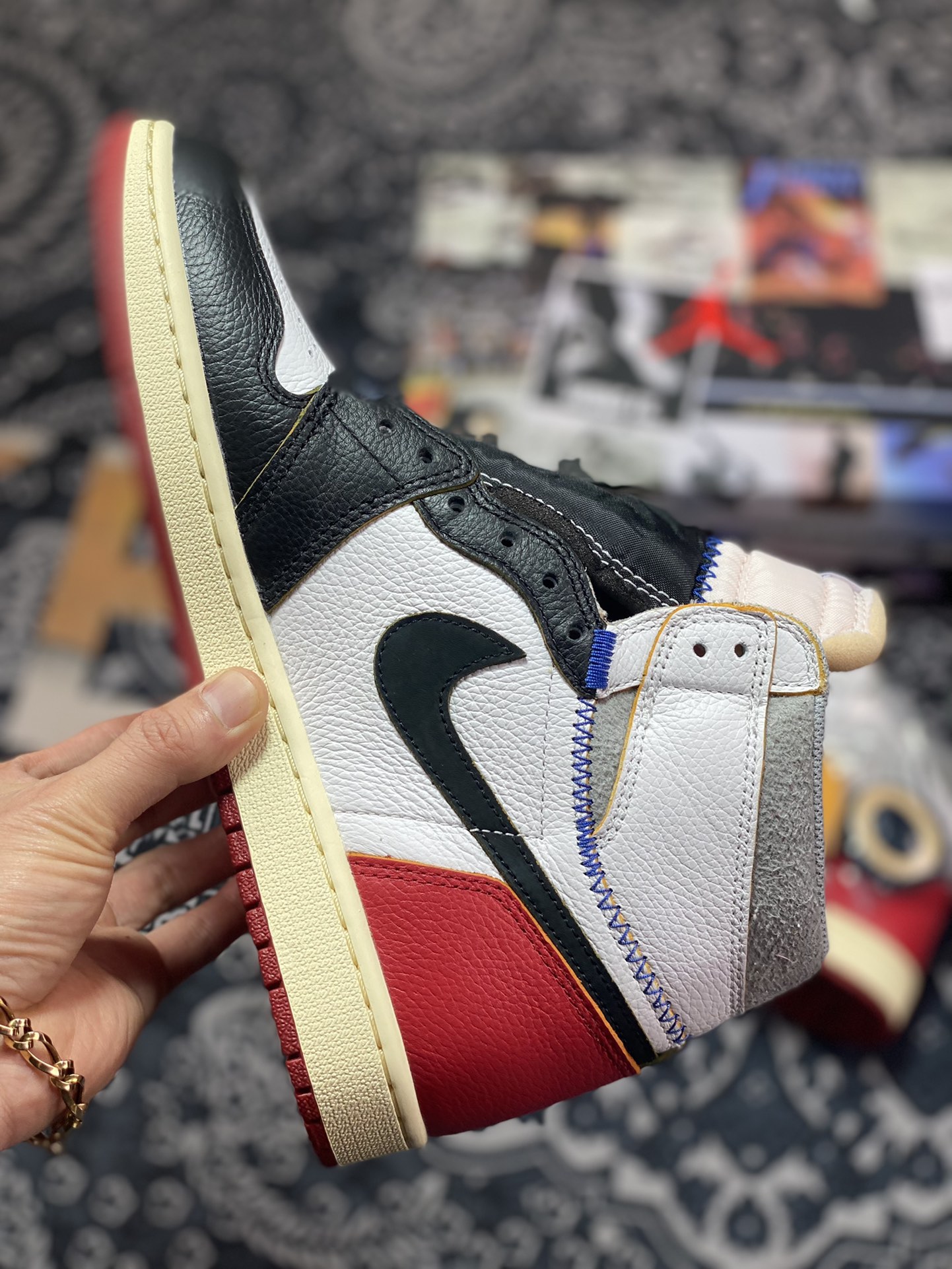 aj1 Jordan generation classic high-top cultural versatile casual sports basketball shoes ”jointly stitched black toes” 1300-106