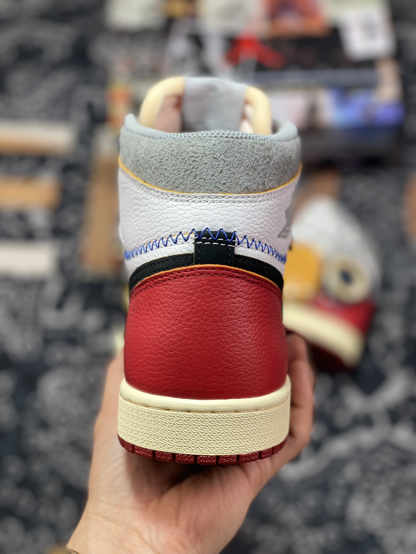 aj1 Jordan generation classic high-top cultural versatile casual sports basketball shoes ”jointly stitched black toes” 1300-106