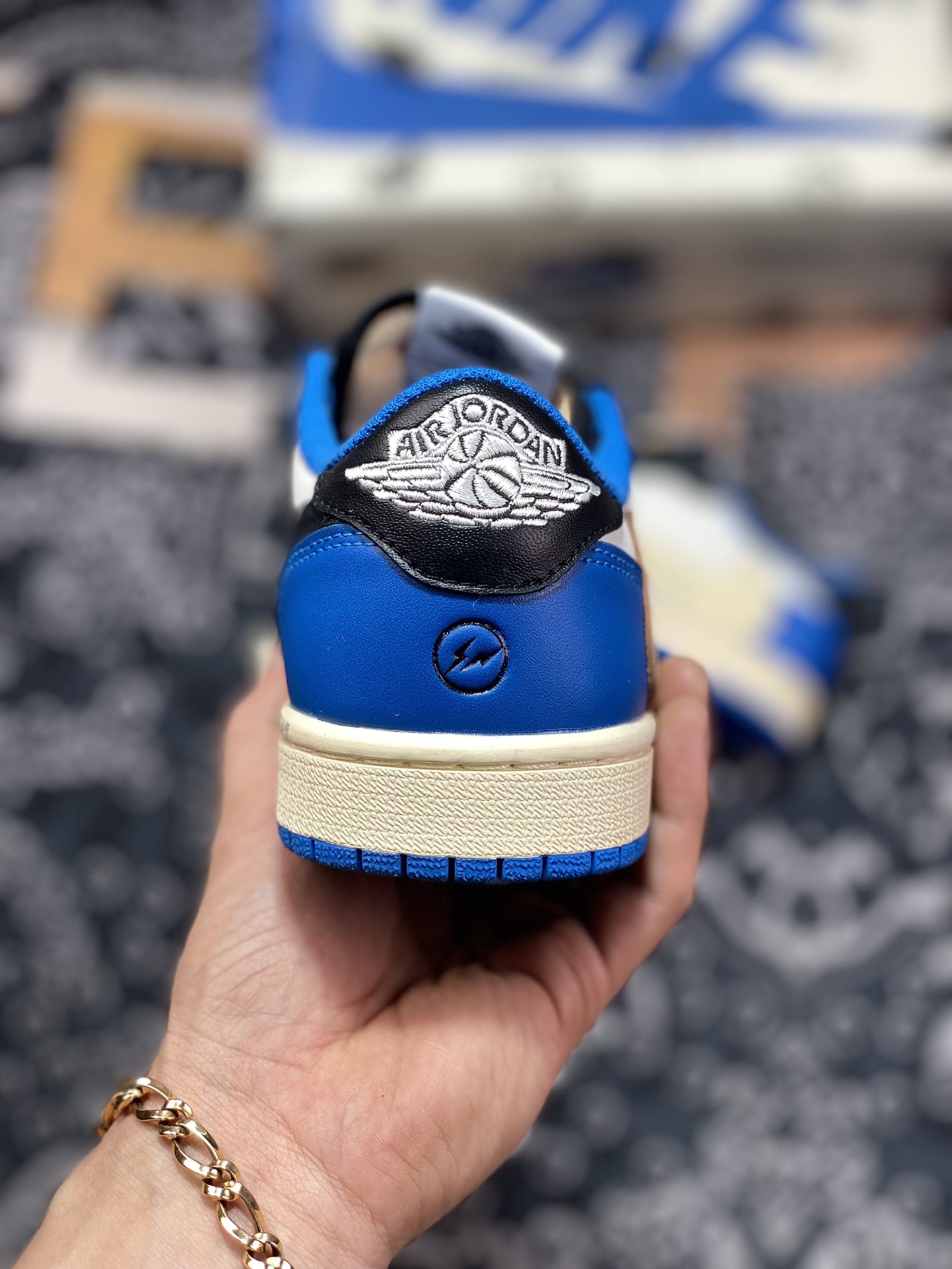 Original grade TS x Fragment Design x AJ1 Low three-party joint lightning barb joint DM7866-140