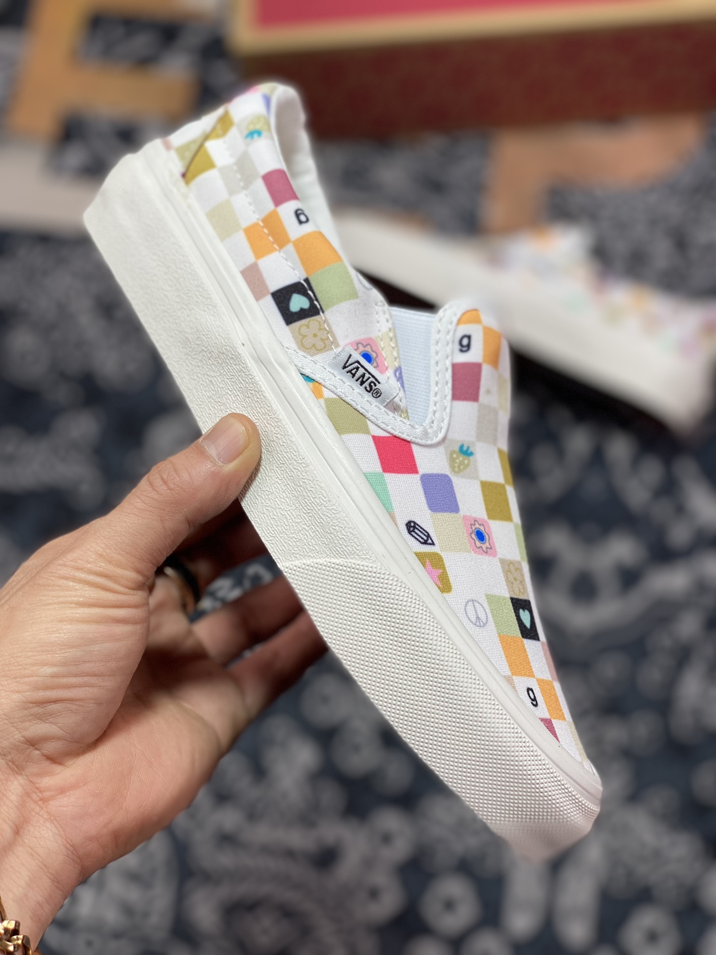 Vans Slip-On Colorful Checkerboard Classic Series Colorful Graffiti Slip-On Canvas Shoes