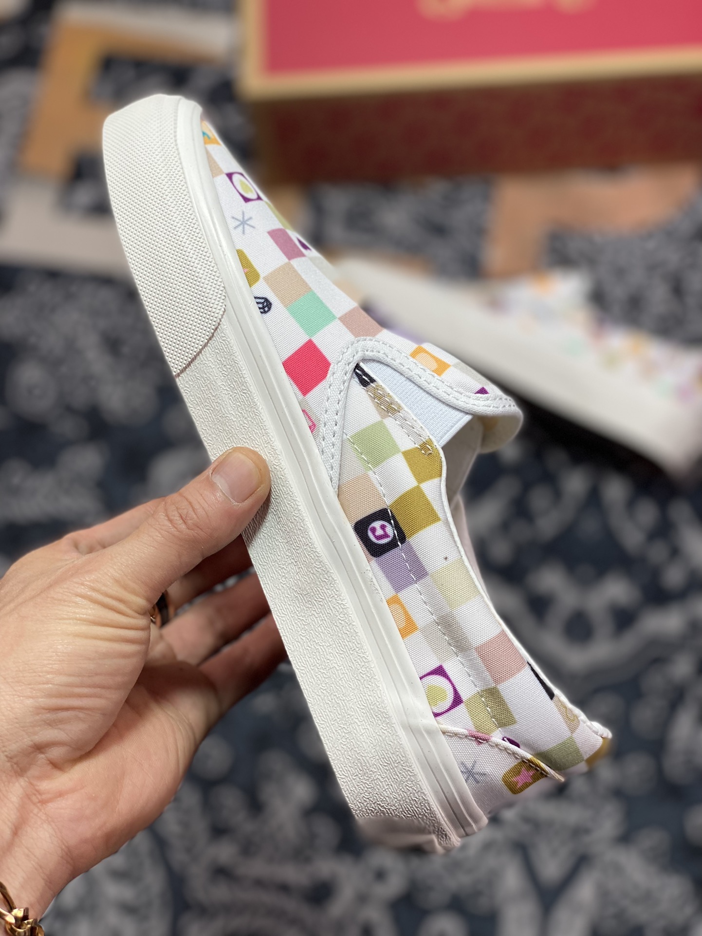 Vans Slip-On Colorful Checkerboard Classic Series Colorful Graffiti Slip-On Canvas Shoes