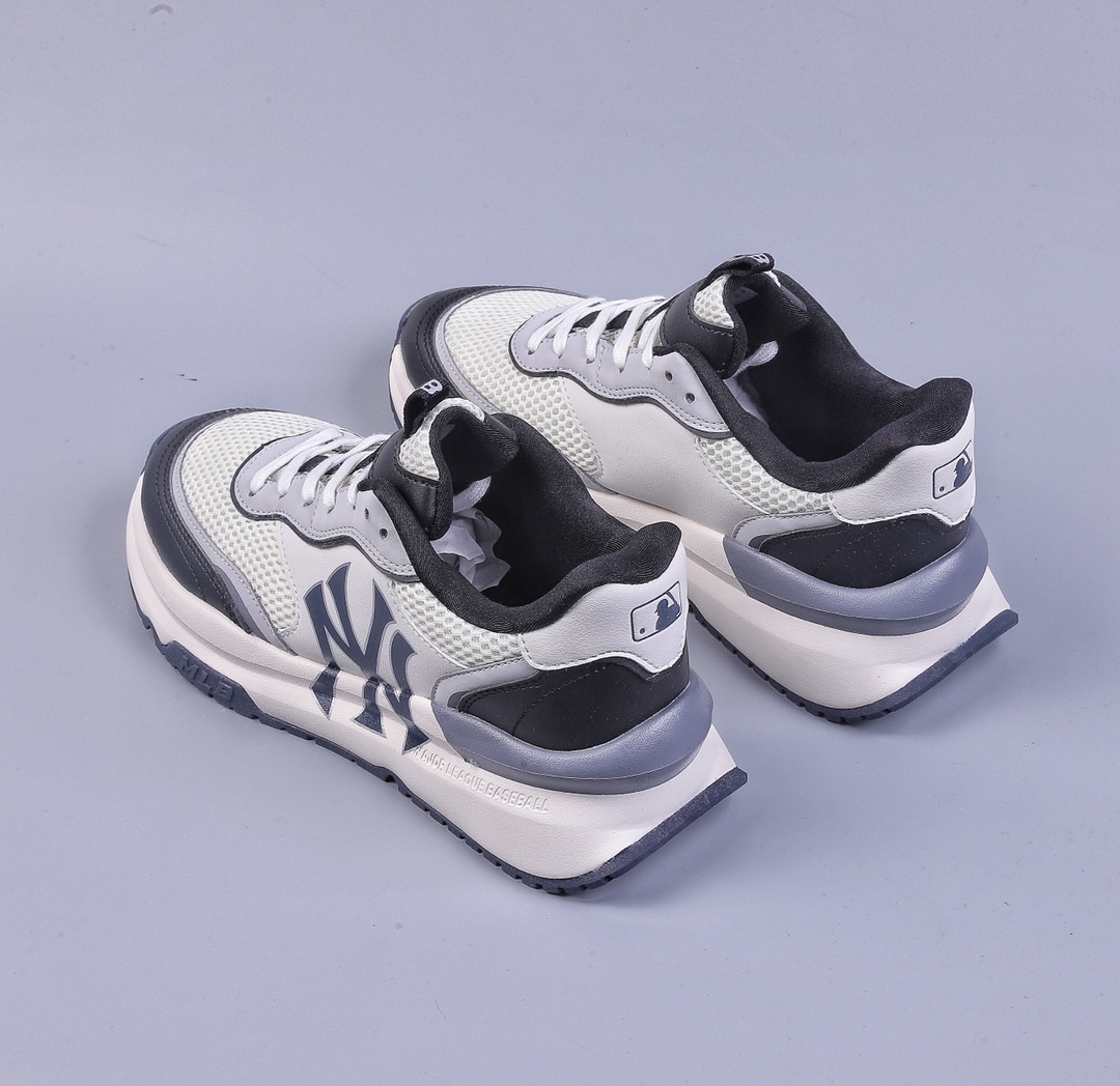 MLB BigBall Chunky New York Yankees Heightened Retro Style Printed Dad Shoes