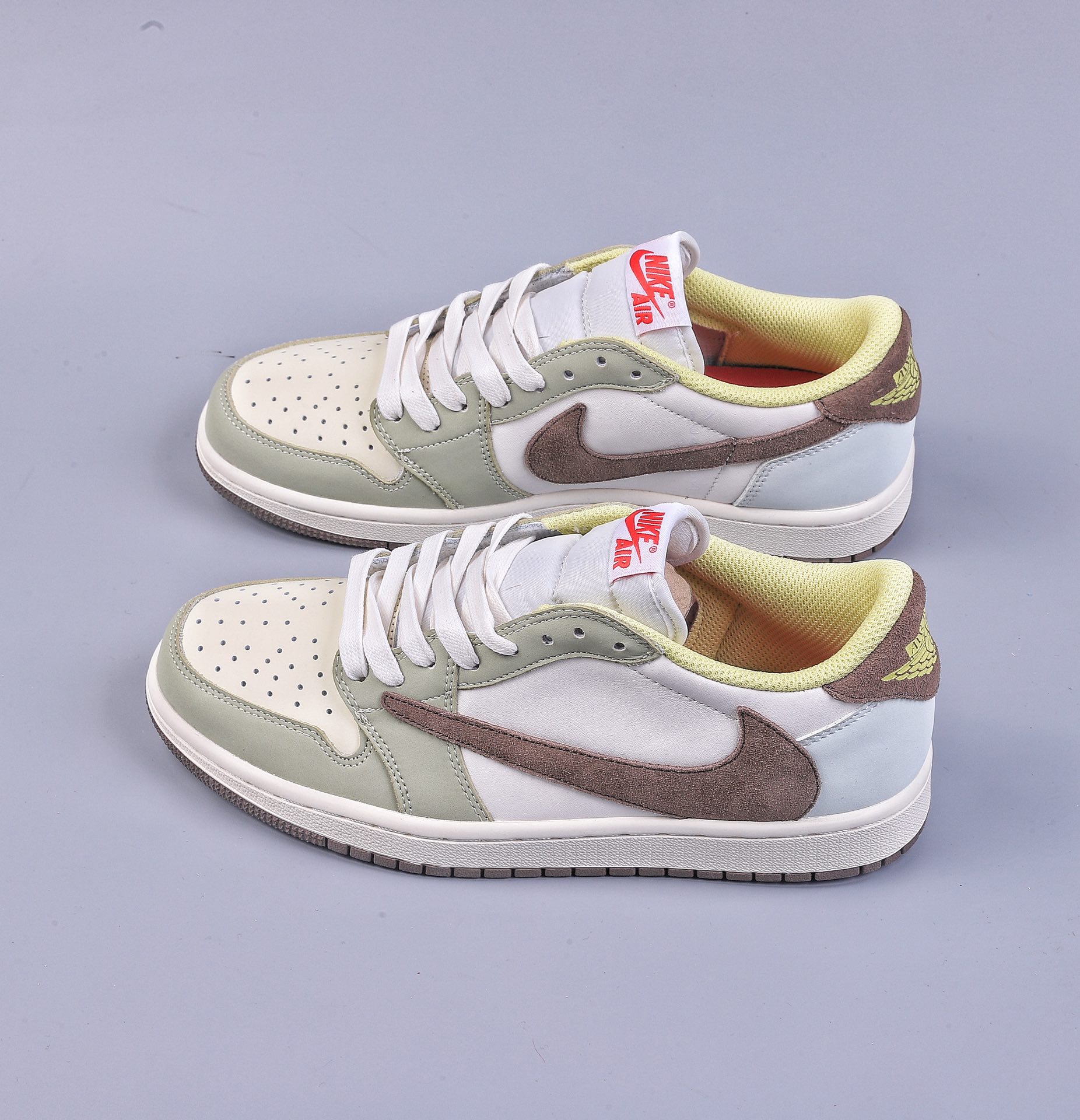 220 Travis Scott x Fragment x Air Jordan 1 Low TS联名倒勾低帮板鞋 DM7866-603