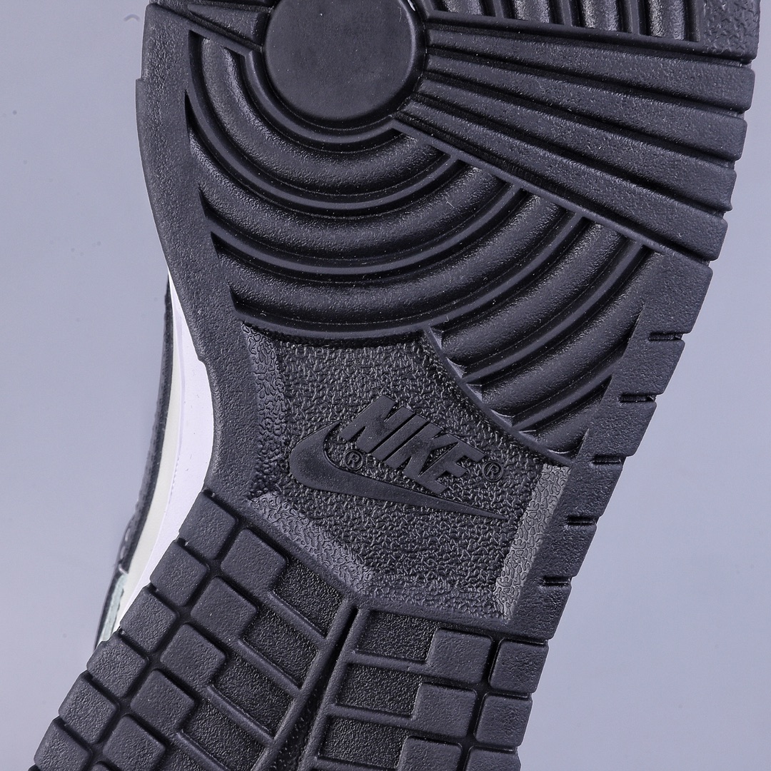 300 Nike Dunk Low “灰白黑电玩”官网定制 DD3696-255