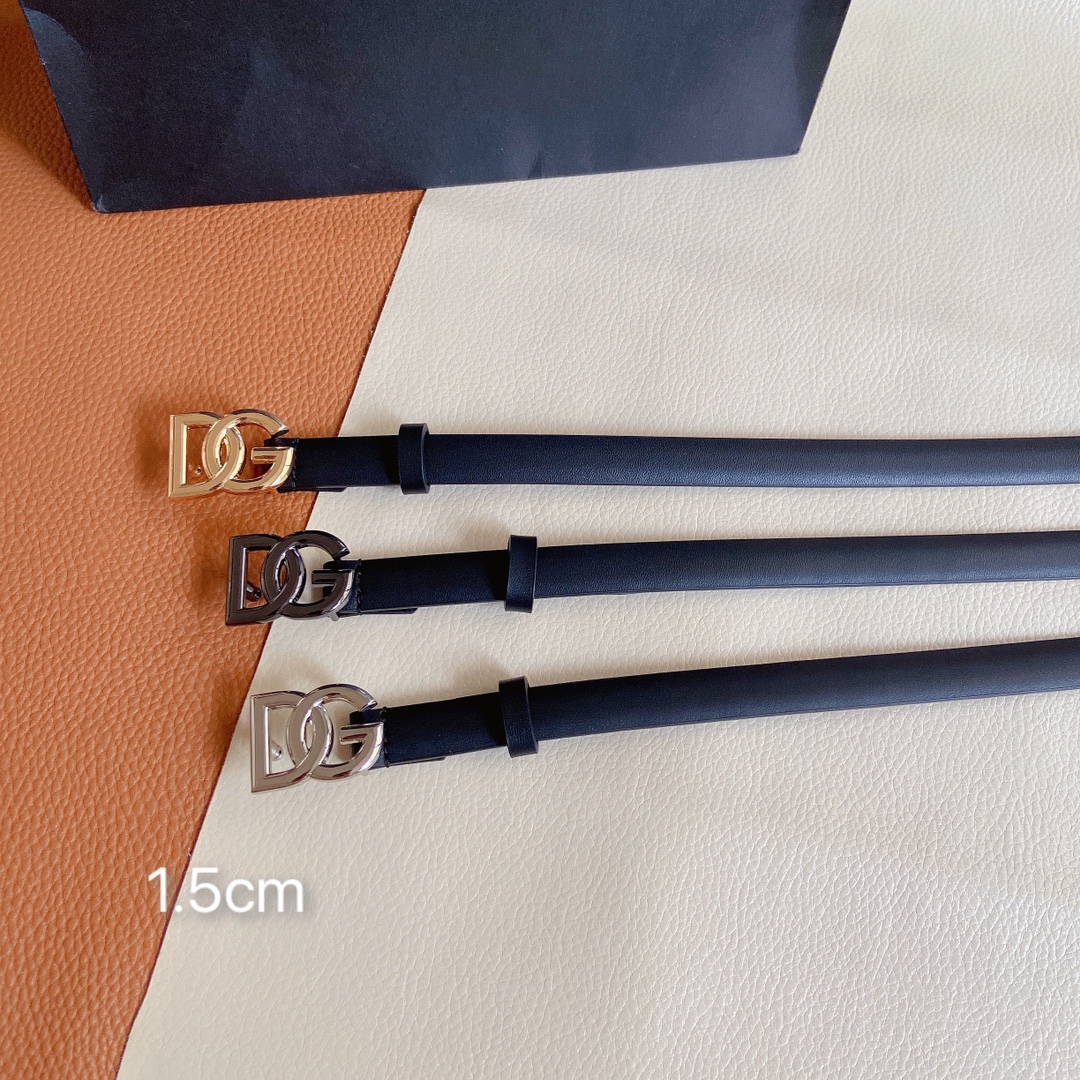 D&G杜嘉班纳双面小牛皮腰带缀以电镀