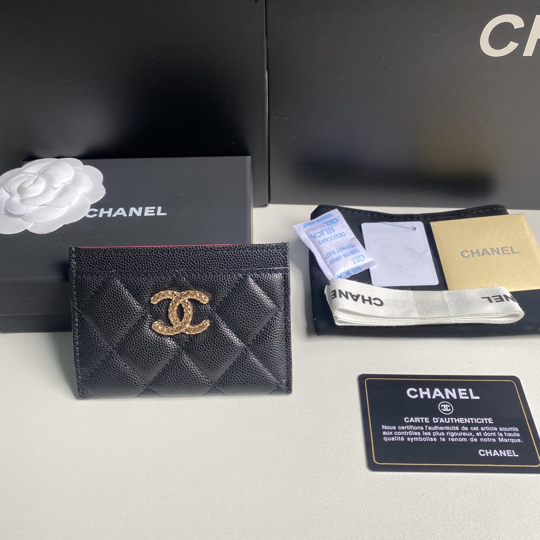Chanel 新品小香 、菱格纹路 搭配最新款luogo