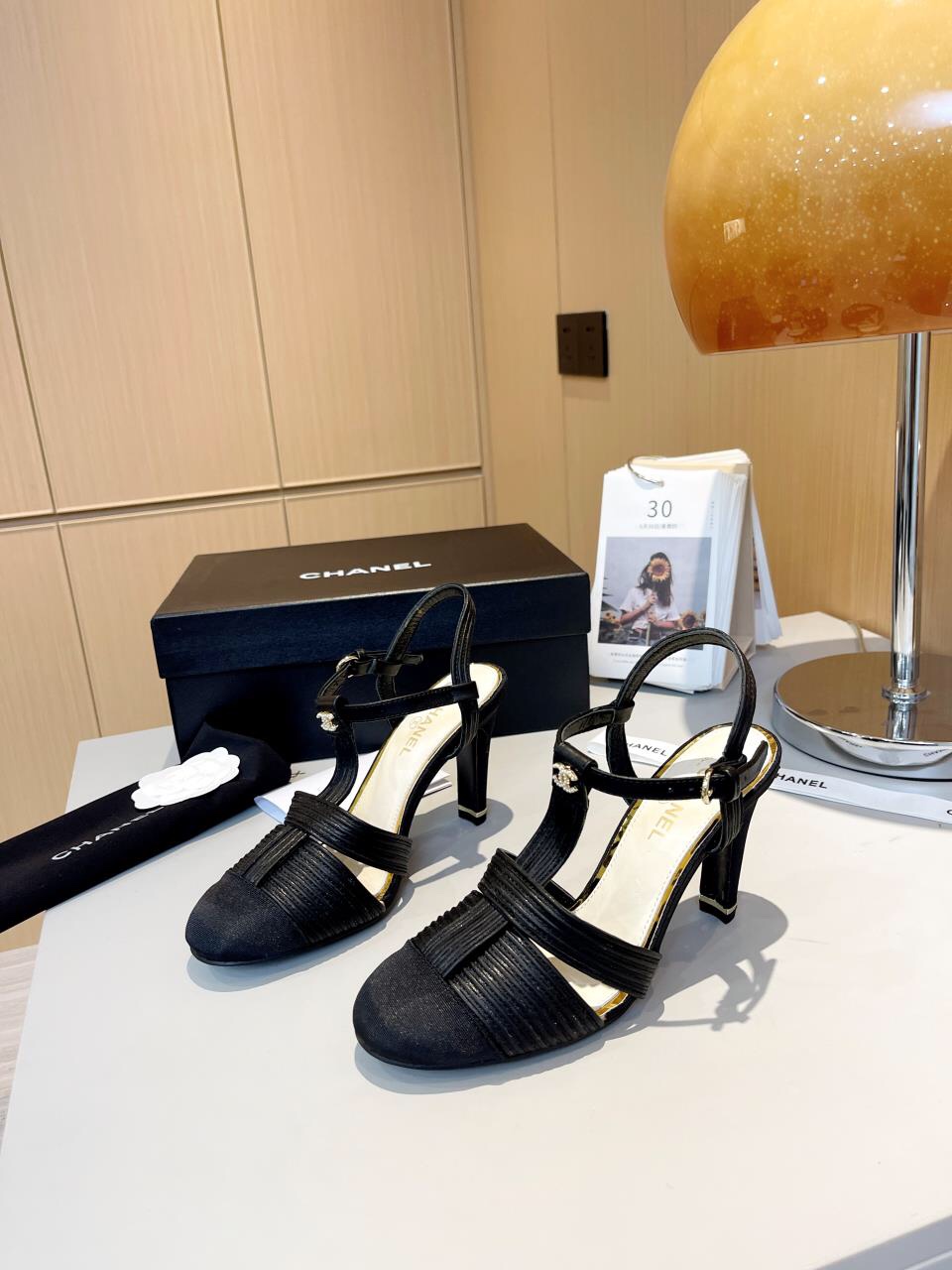 2023 ssCHANEL/CHANEL A principios de primavera Nueva serie High Medium Low Top está fuera de las gra