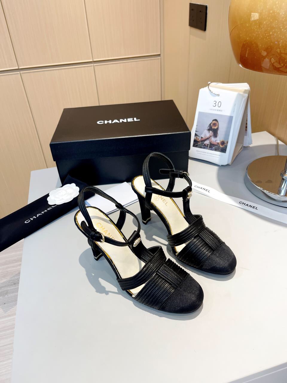 2023 ssCHANEL/CHANEL A principios de primavera Nueva serie High Medium Low Top está fuera de las gra