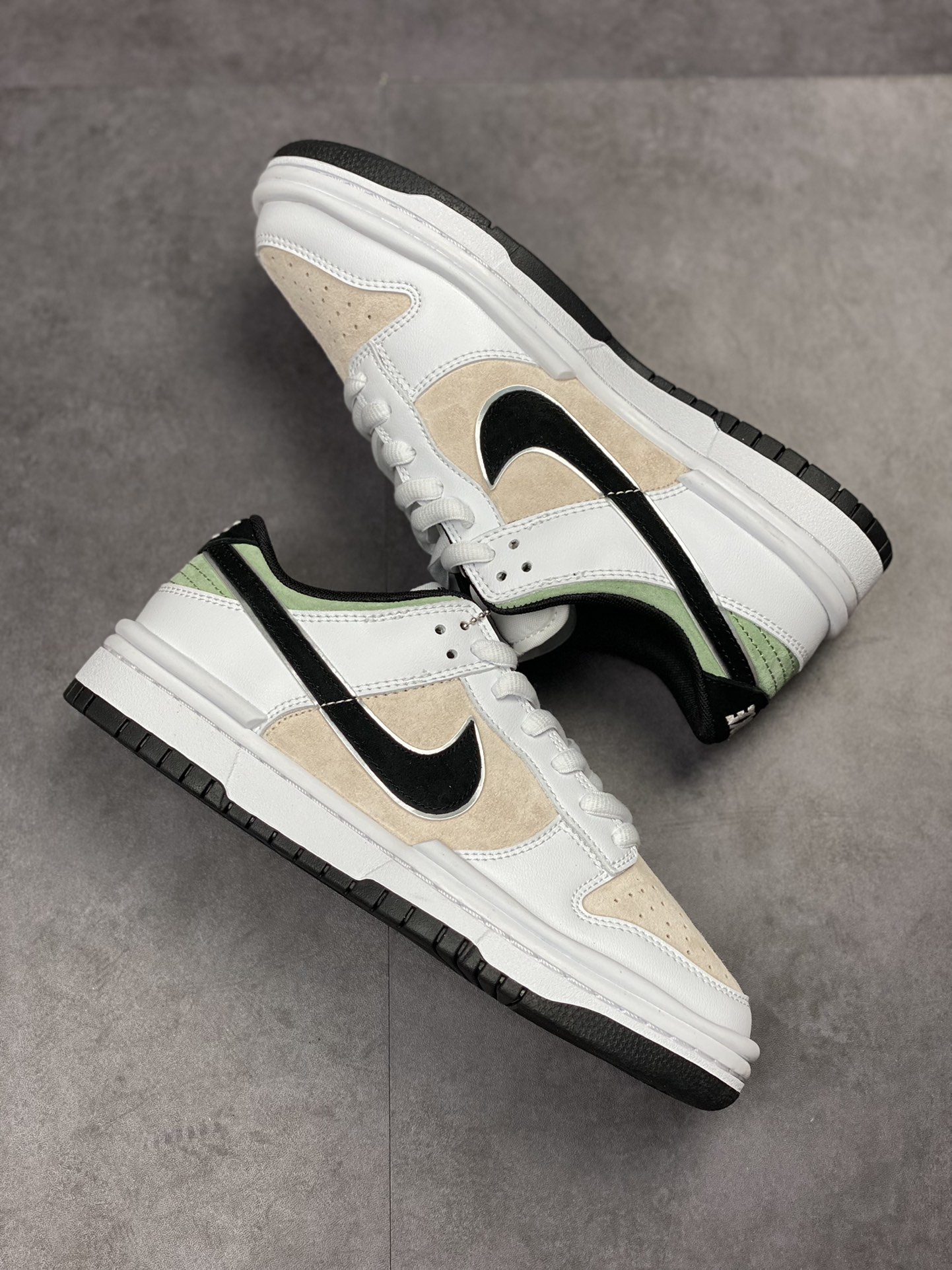 360 Otomo Katsuhiro x Nike SB Dunk Low ”Steamboy OST” 大友克洋 DZ2794-888