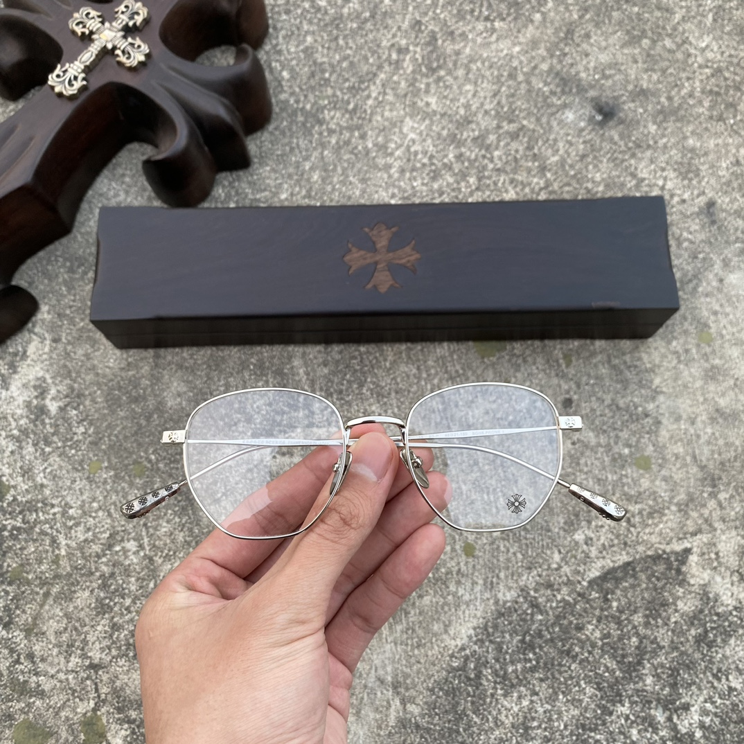 Eyeglass Frames