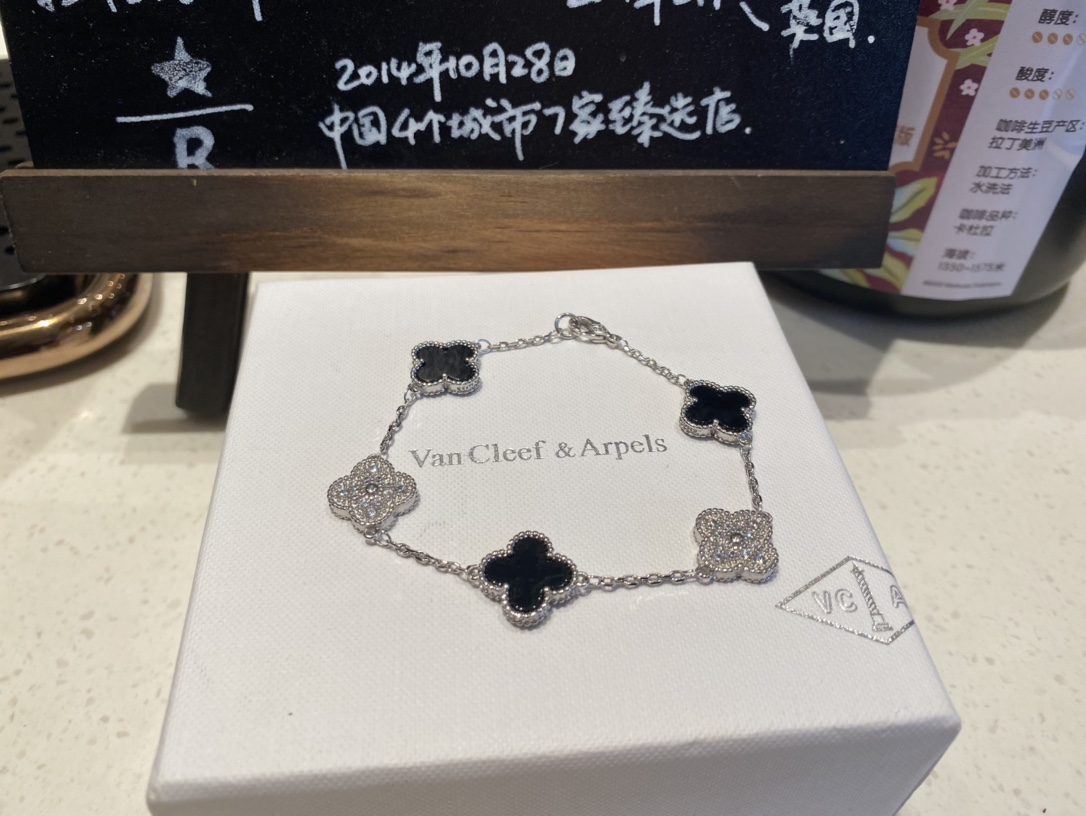 _dkg9sqpWL2ps13qlkUpBfNLvjwcRIN4o2hbdp5w