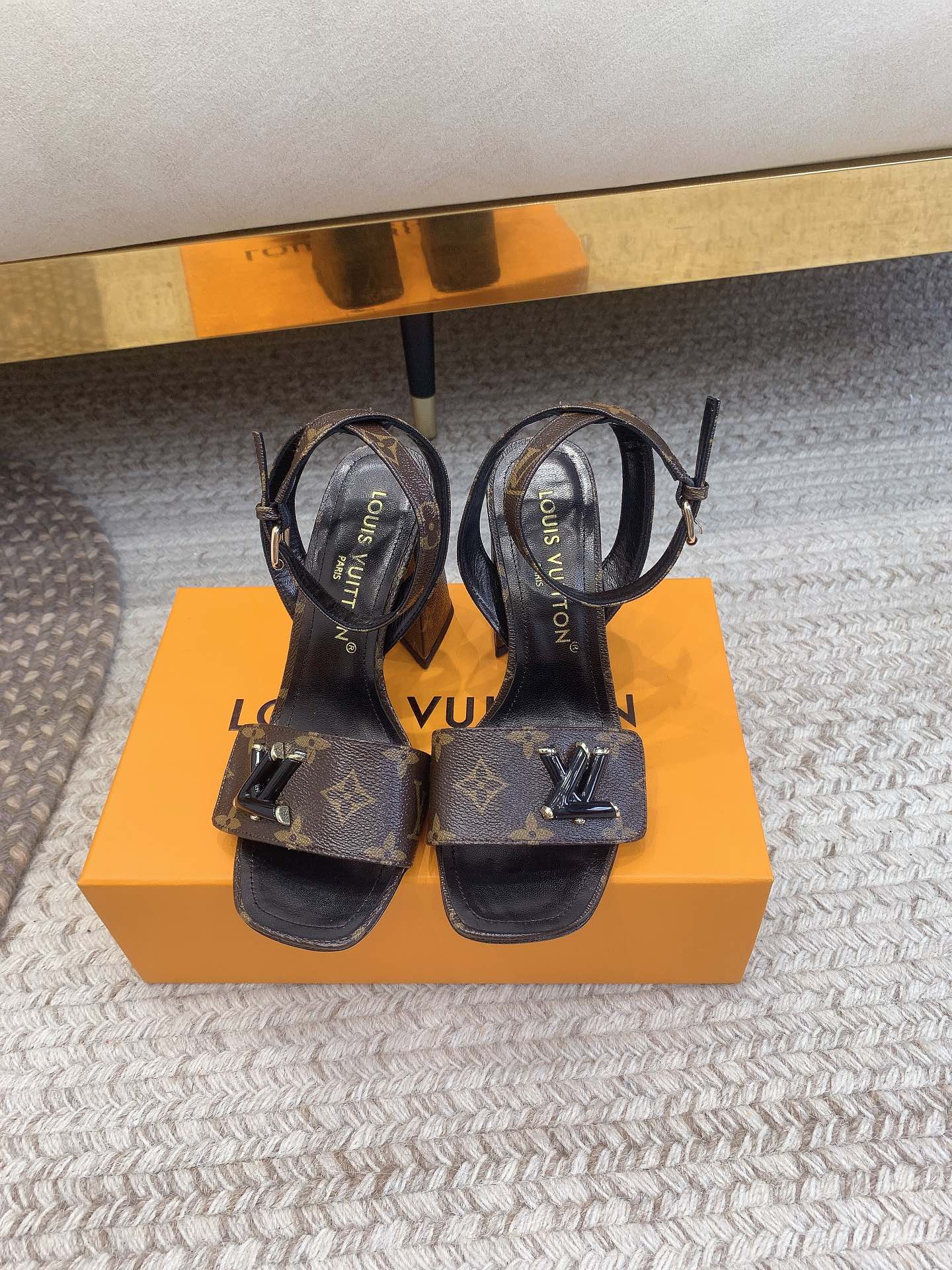 NO:679723,Presbyopia 9.5cm, high heels sandals, sandals, high heels19860909老花9.5cm,高跟鞋凉鞋,sandals,high heels,Women's Shoes