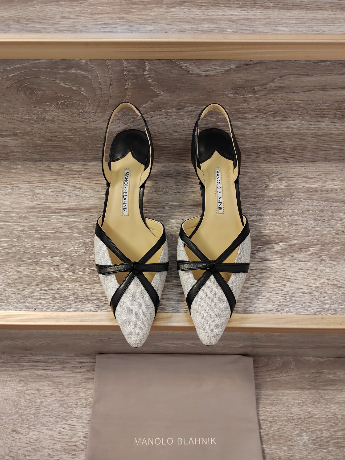 Manol Blahnik Spring & Summer Bumuler Shores: Original Super-Precise Classics!