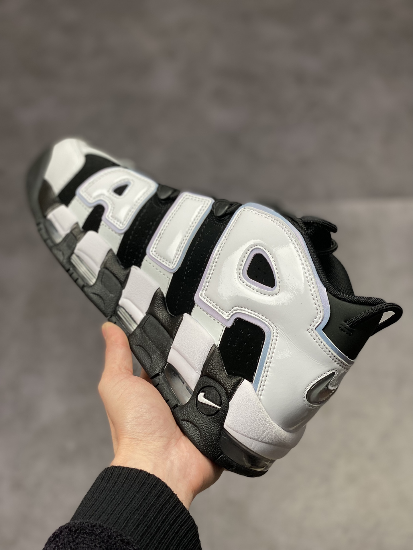 260 Air More Uptempo 漆皮黑白 DV0819-001