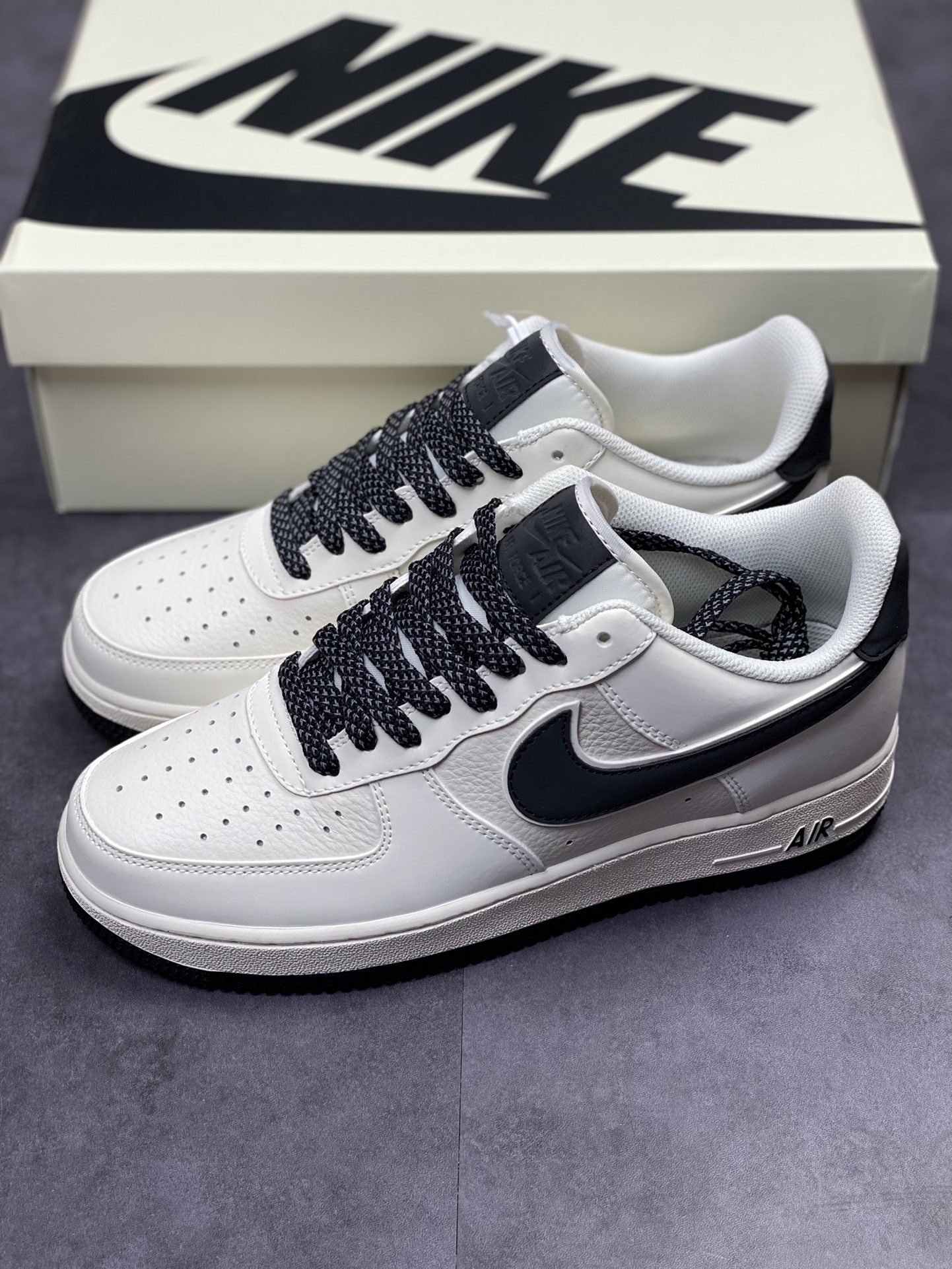 230 Nike Air Force 1 Low 07 白黑满天星 GL6835-001