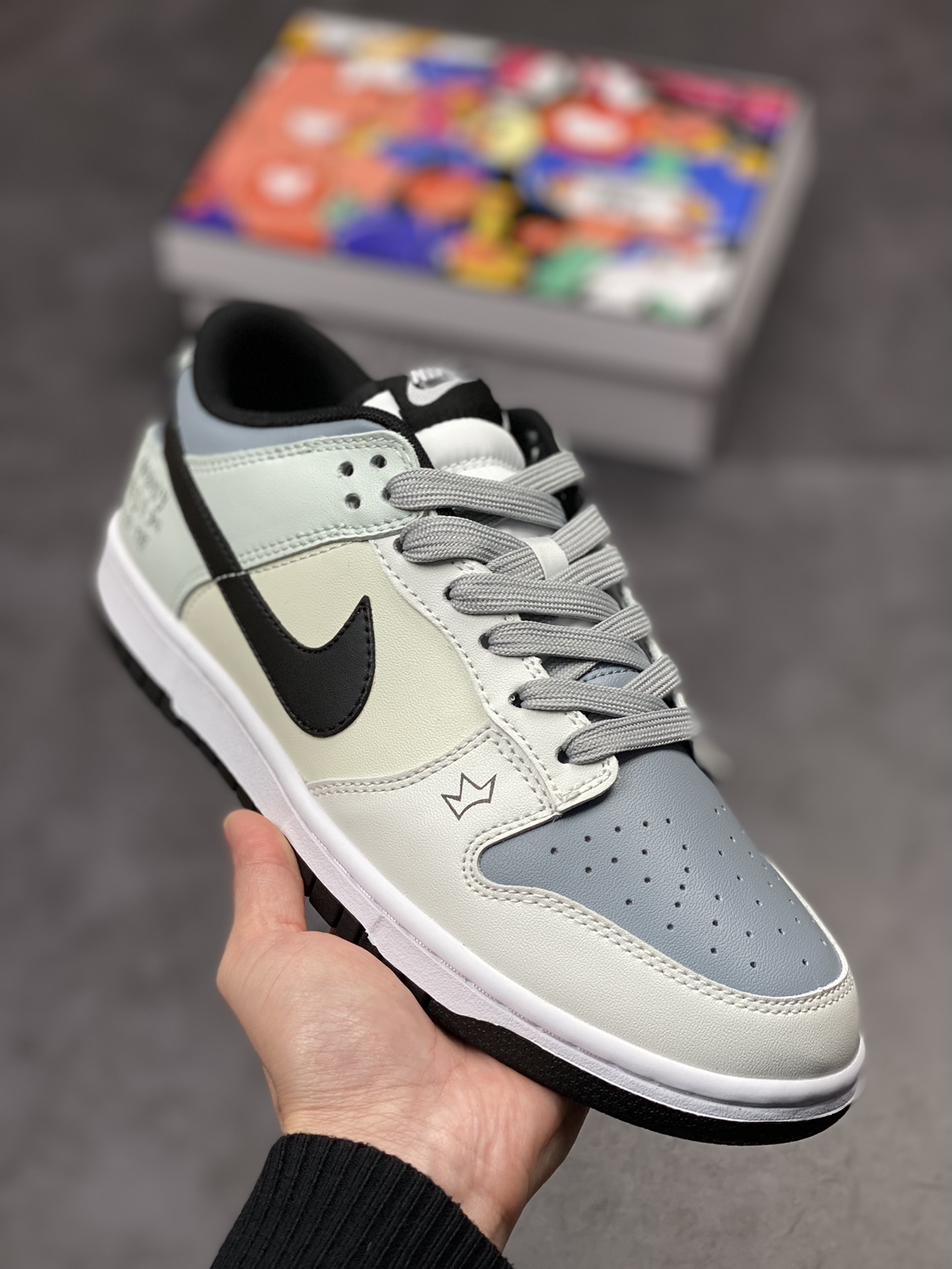 300 Nike Dunk Low ”By You” 客订配色 皇冠涂鸦 DD3696-255