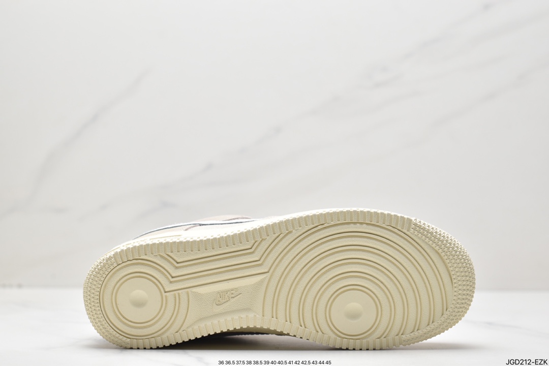 180 Nike Air Force 1 空军一号DO9801-200
