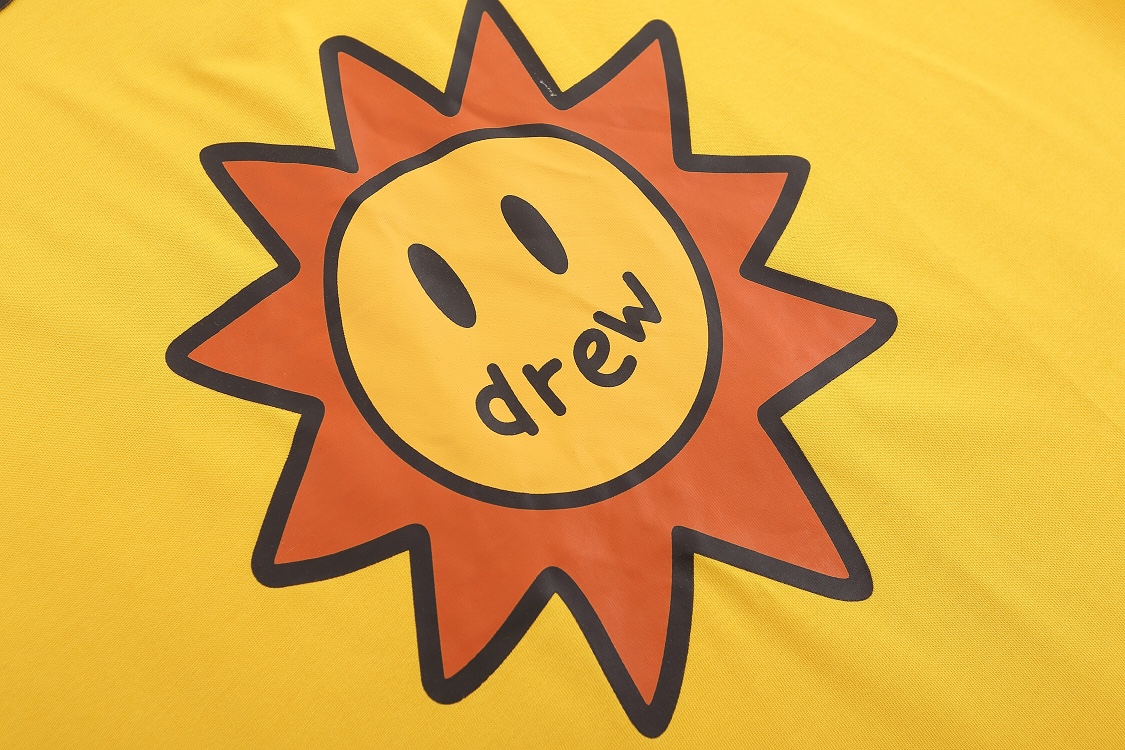 “DREW HOUSE Smiles Sun Shorts in Yellow, Sizes S to XL – Product Details” - 图片 4