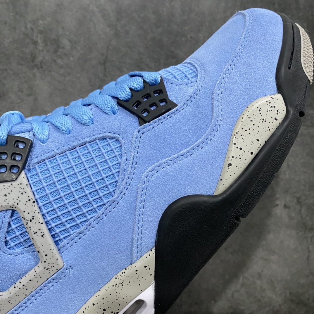 图片[6]-绿X版本Air Jordan AJ4 Retro SE \”University Blue\”大学蓝 货号：CT8527-400n圈内最强四代 耗时半年巨作 全套原纸板楦头开发 原厂特供皮料加持 确保原汁原味 完美呈现四代版型 一比一鞋头弧度高度鞋身弧度 数据细节工艺流程均保持原鞋一致 原厂TPU网格鞋带扣 正确内里网布 菱角分明不变形无多余毛边 柔软性质感一致于原鞋 市场唯一原厂鞋扣模具 背面可见隐藏注塑口 原厂织唛标 原厂飞人电绣工艺 尾指中部跳三针 独家绑鞋带手法 印刷中底布 四线拉帮 米色美纹纸贴合固定 进口港宝加持 后跟自然饱满 全鞋荧光划线卡点 追求极致完美 每一双都是工艺品 多重QC质检 超越公司货的品控标准 实实在在的免检产品  尺码：40 40.5 41 42 42.5 43 44 44.5 45 46 47.5-莆田鞋批发中心