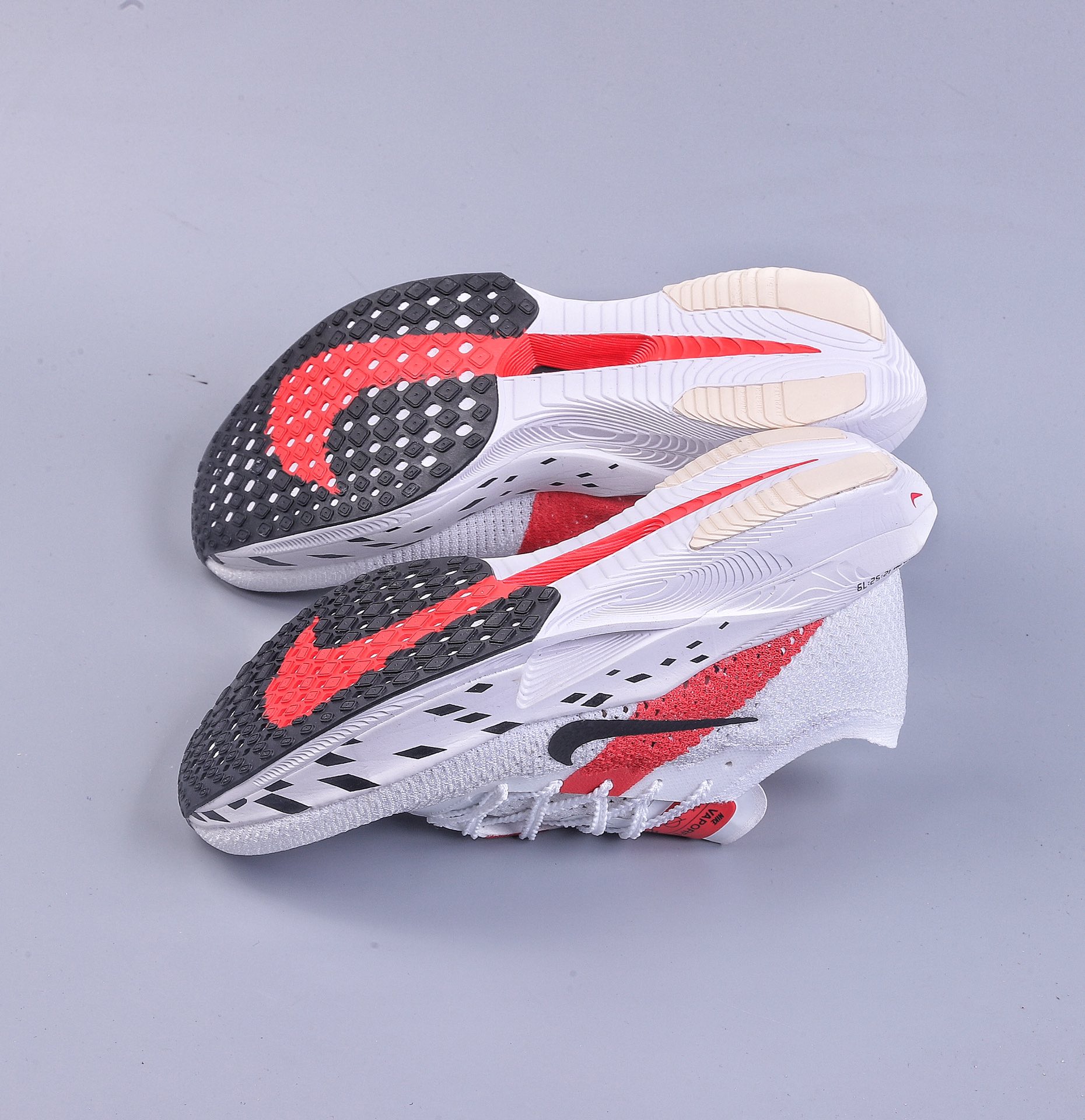 NIKE ZoomX Vaporfly NEXT% 3 马拉松 泡棉超轻缓震运动慢跑鞋DV4130-116