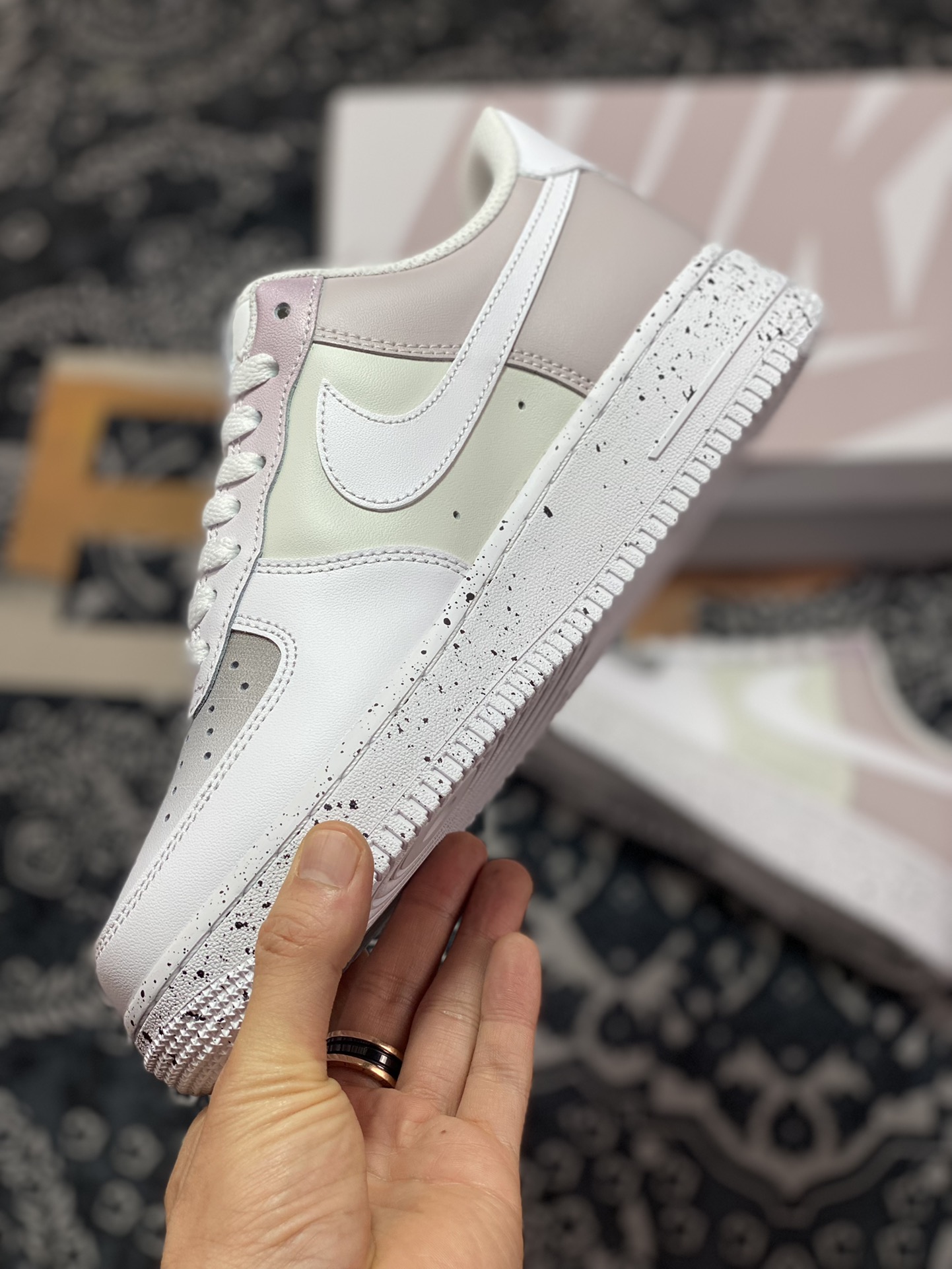 Nike Air Force 1 '07 Low”White/Pink/Grey”空军一号经典低帮“渐变白淡粉灰泼墨”MM6023-536