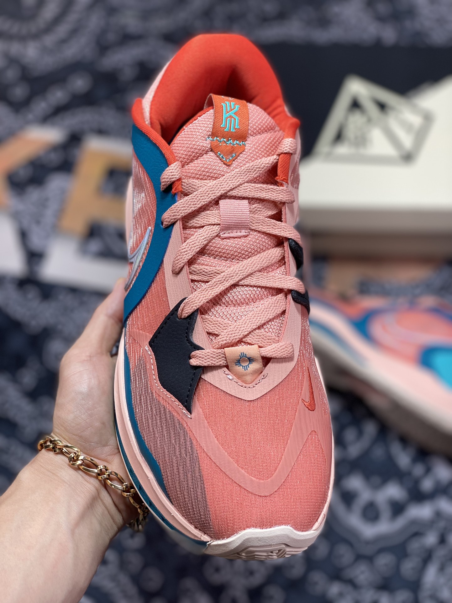 Light Madder Roote”欧文5代低帮室内休闲运动篮球鞋“西瓜粉红湖水蓝”DJ6012-800