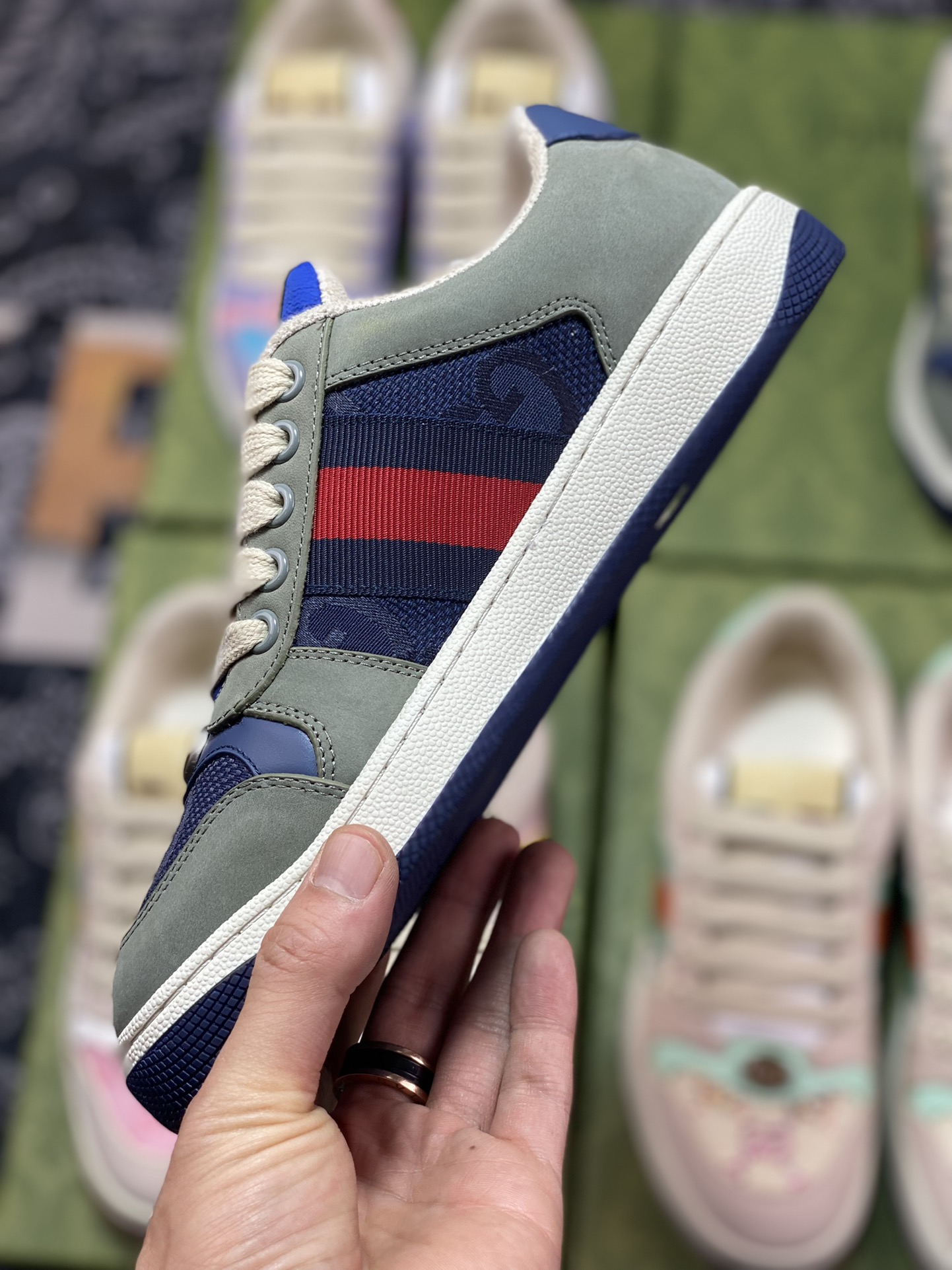 Gucci Screener GG Sneaker Low Classic Prototype Series Low ”Light Gray Dark Blue Blue Red GG Cloth” 431942 A38G0 9064