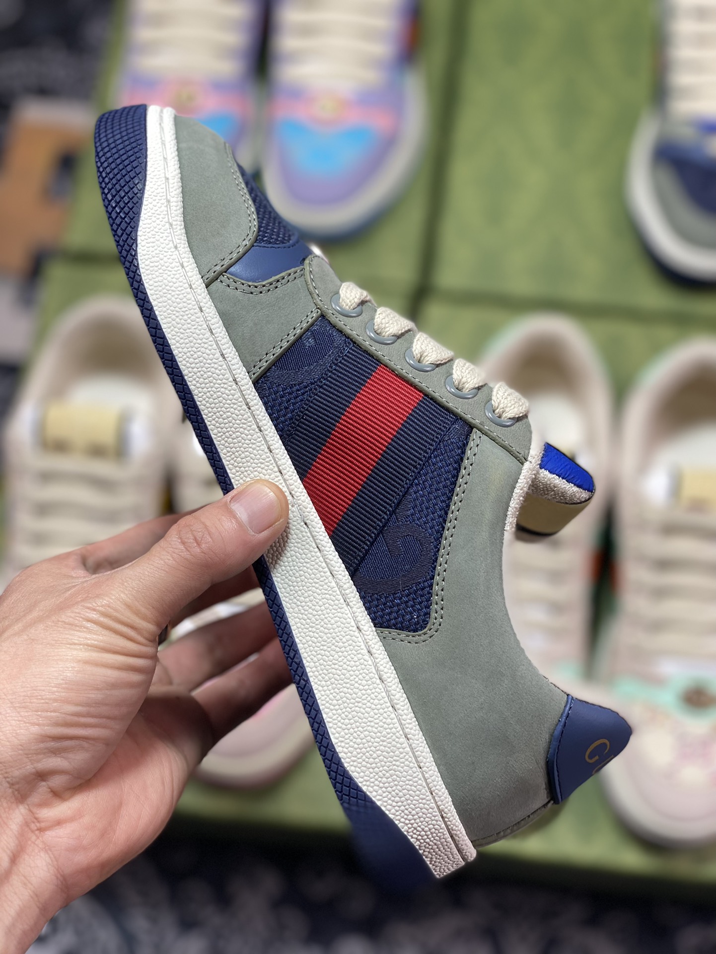 Gucci Screener GG Sneaker Low Classic Prototype Series Low ”Light Gray Dark Blue Blue Red GG Cloth” 431942 A38G0 9064