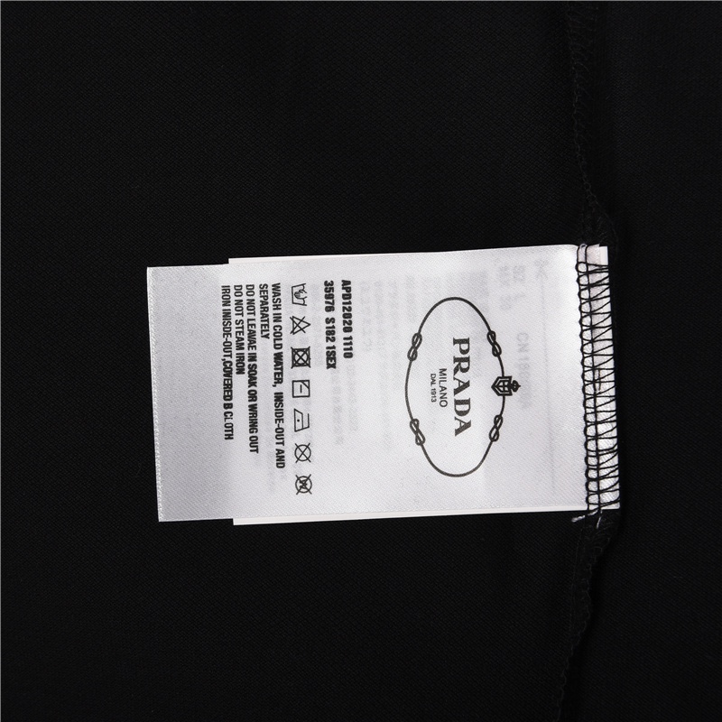 Prada/普拉达 24ss 三角标尼龙拼接Polo短袖