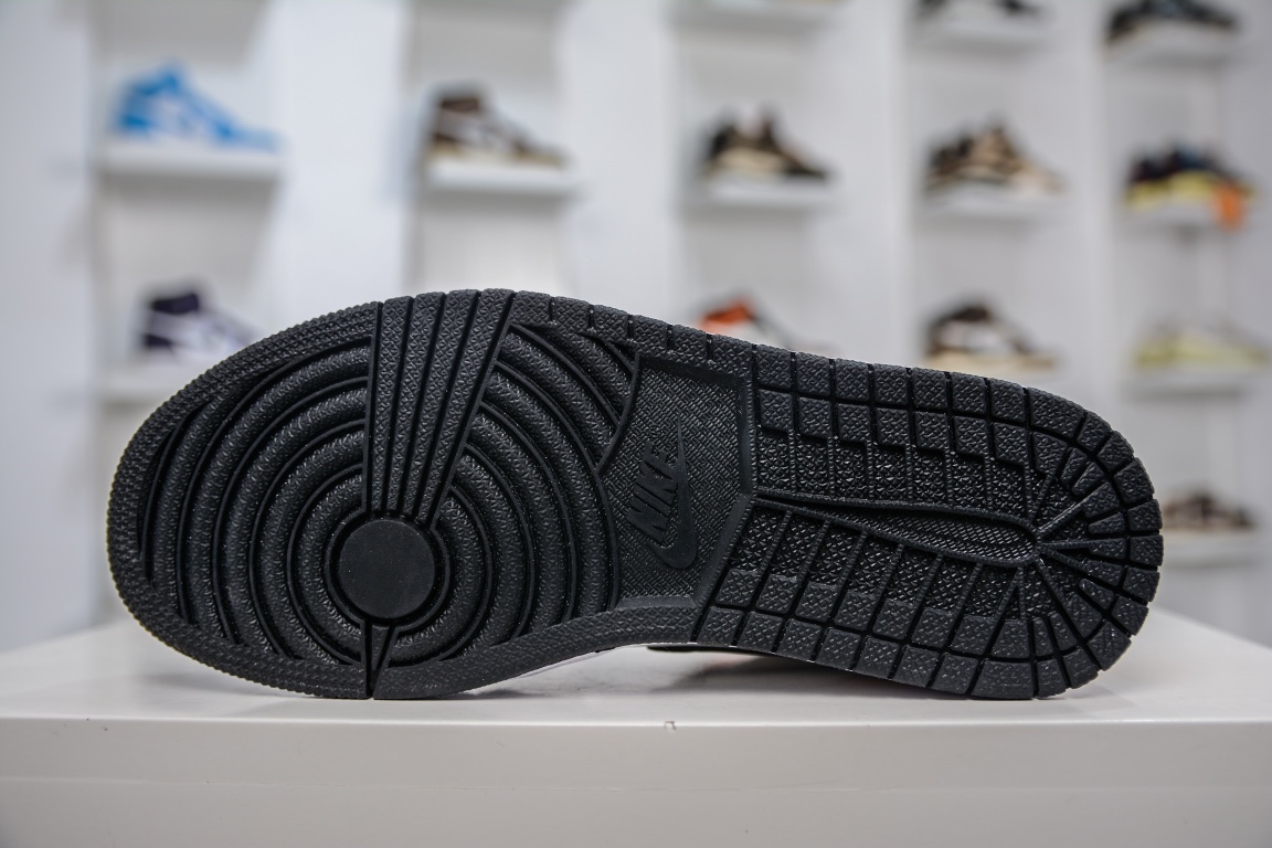 原装Air Jordan 1 Low 浅灰橙反绒皮搭配白色皮料 DX4334-008