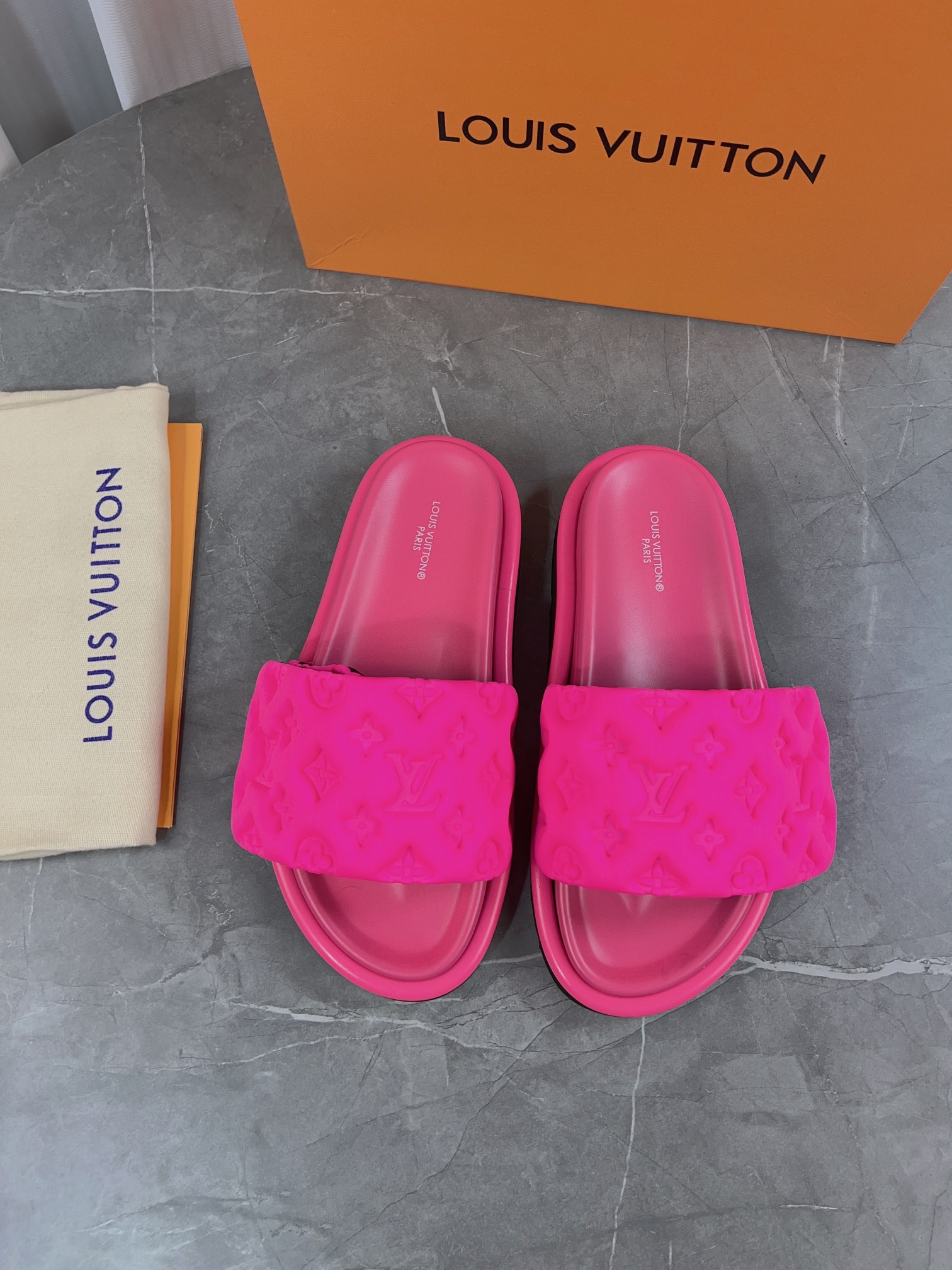 Louis Vuitton Pool Pillow Comfort Flat Sandal Pink Monogram Size 35-45 8 i1679661587 4076 6