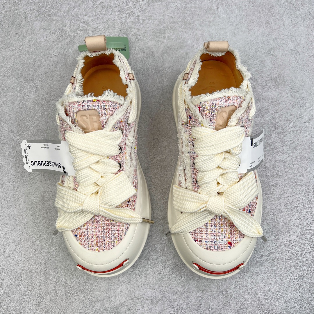 图片[2]-＃开春福利 SMILEREPUBLIC檀健次同款经典新款起司猫低帮开口笑厚底帆布鞋 新晋街头鞋履品牌SMILEREPUBLIC Canvas 系列 以 SMILE 为灵感来源 捕捉潮流 主打柔软的帆布设计 有裁切的羊毛流苏与独特编织技艺 超软水染牛皮内里 注塑成型鞋垫 4cm厘米外增高效果橡胶鞋底 尺码：35 36 37 38 39 40 41 42 43 44-选品中心