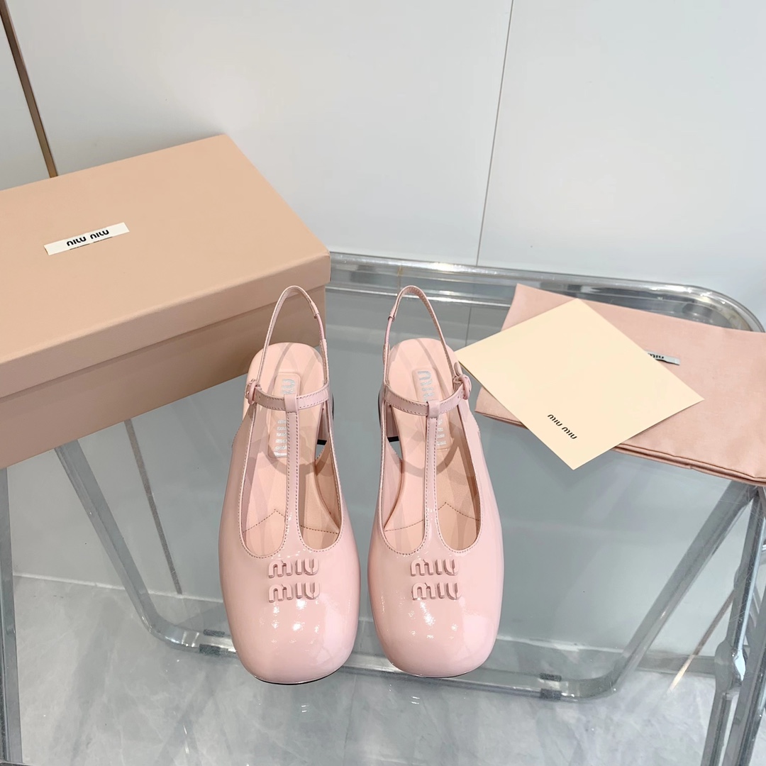 MiuMiu Zapatos Calzado monocapa Piel de oveja Colección primavera – verano Vintage