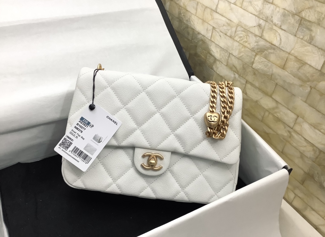 Dove potresti trovare un designer di ottima qualità
 Chanel Classic Flap Bag Borse Crossbody & Borse a Tracolla Modello Lychee Frosted