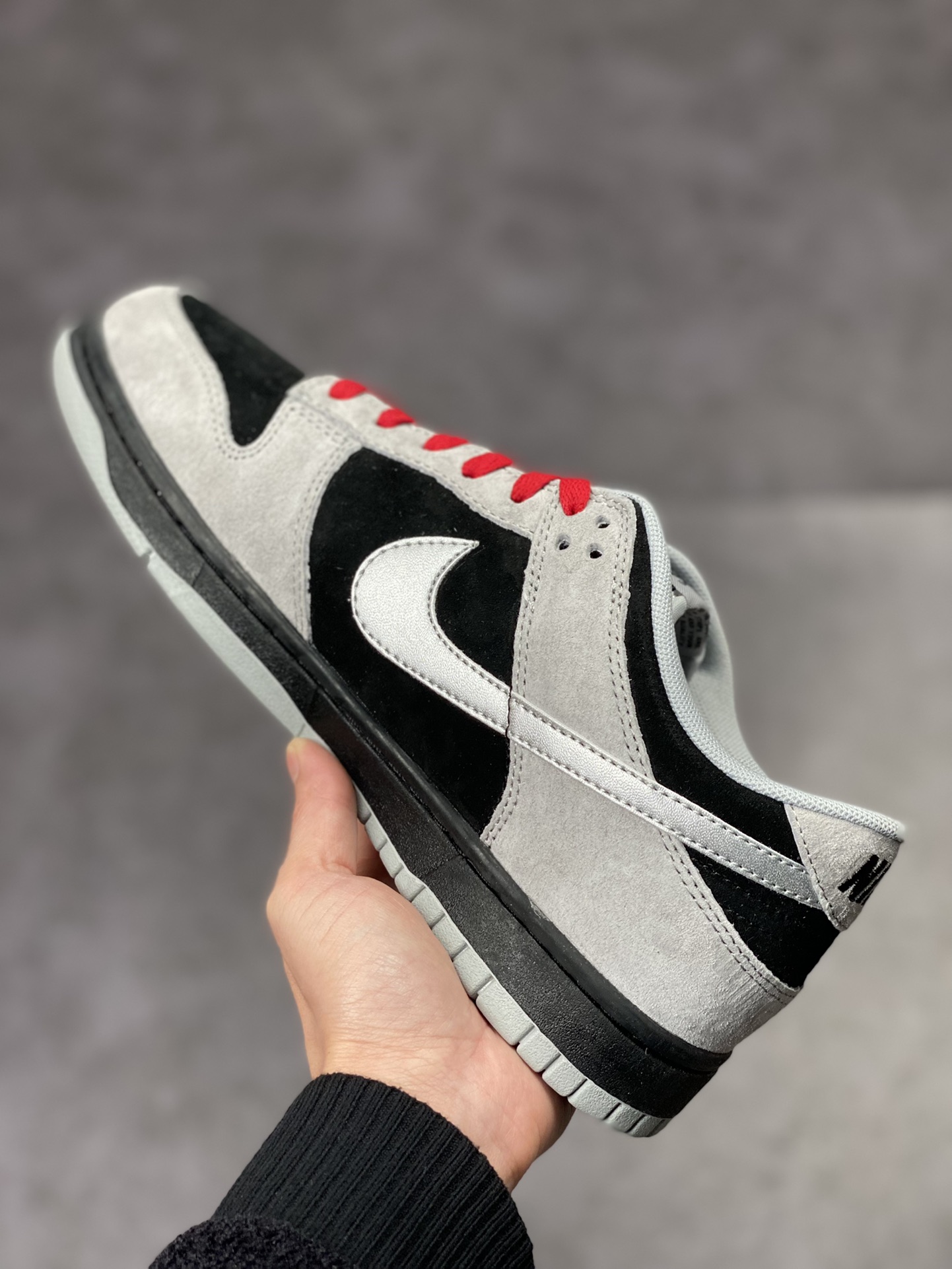 200 NIKE SB Dunk Low 大友克洋 DD3699-008