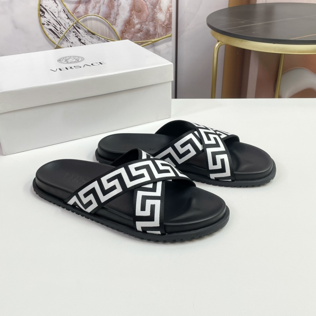 [VERSACE - Versace] P: Tamaño 38-45 top generación de compra de los hombres de primavera y verano za