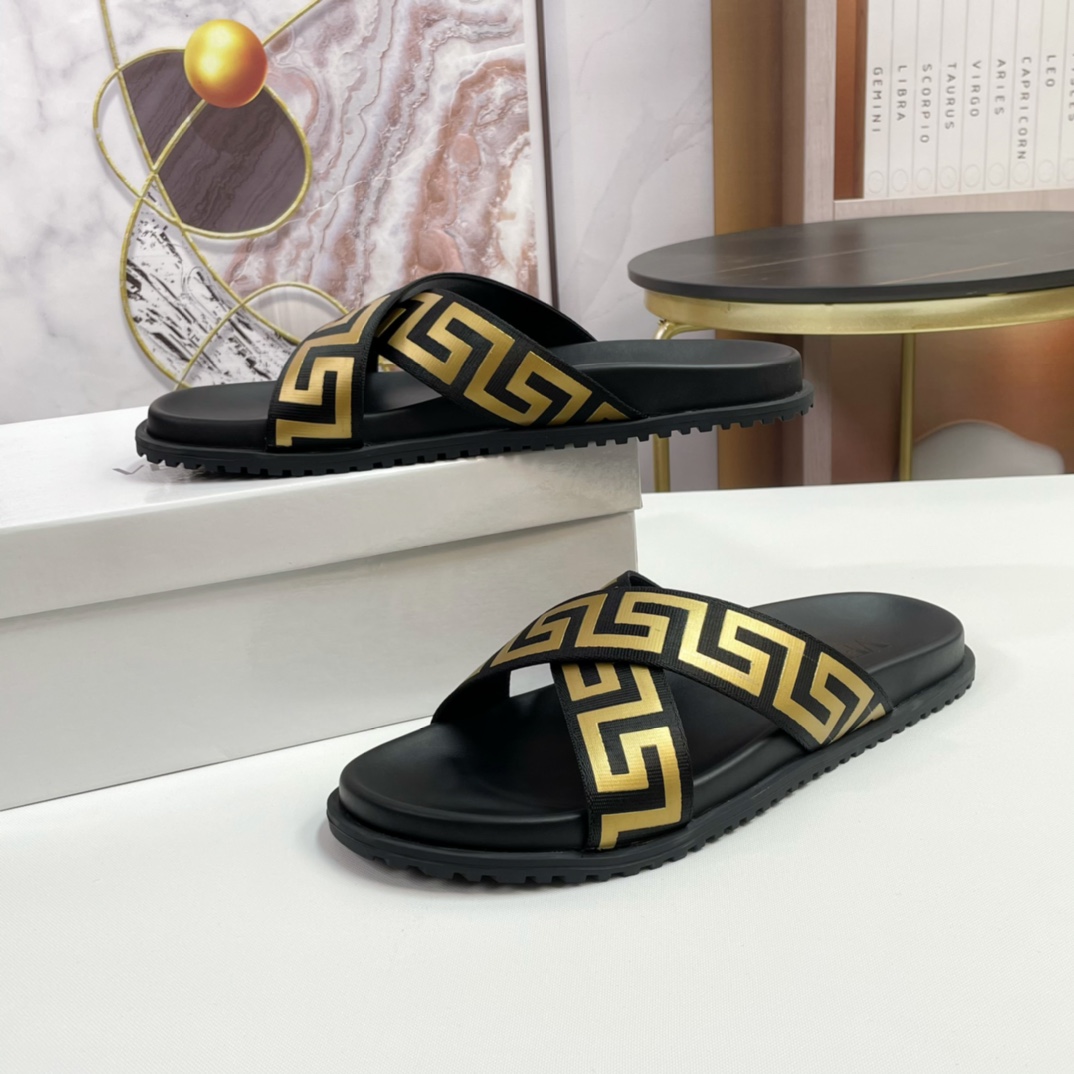 [VERSACE - Versace] P: Tamaño 38-45 top generación de compra de los hombres de primavera y verano za