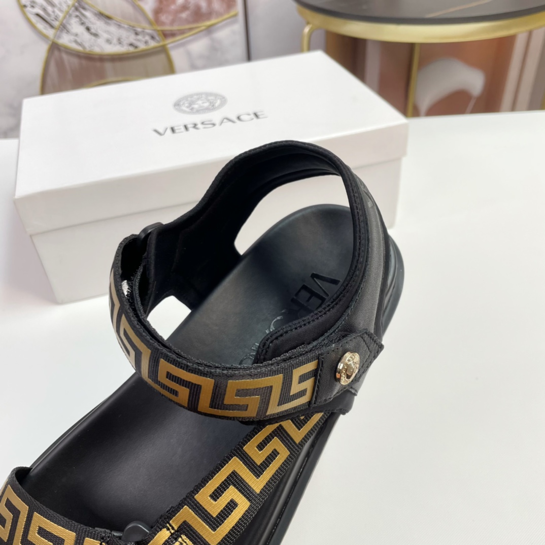[VERSACE - Versace] P: Tamaño 38-45 top generación de compra de los hombres de primavera y verano za