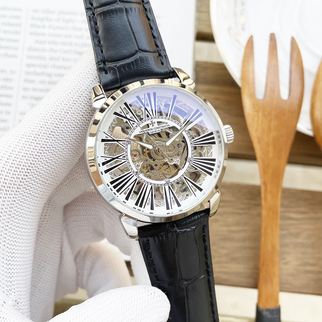 白壳500 玫壳520 钢带+20 江斯丹顿VACHERON CONSTANTIN 精品男士腕表，三针全镂空飞轮设计，技艺精湛，独具匠心，尊贵大气，绅士风范。采用全自动机械机芯，顶级316精钢表壳表带，矿物质超强镜面，尺寸41-13