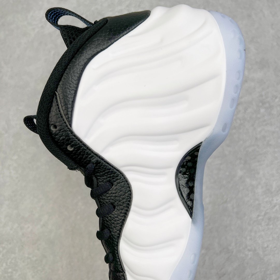 图片[7]-💰550 NK Air Foamposite One 白喷 DV0815-100 莞产原底面 公司渠道同模具 鞋型发泡360度无死角 双层Zoom气垫植入 中底完美注胶 搭载原厂碳纤维材质 诞生于1997年的NK Air Foamposite系列可以说是整个球鞋历史上最为经典的系列之一 也就是我们常说的“喷”和“泡” 其中“喷”由Foamposite One代言人Penny的英文音译而来 而“泡”则来源于另一款鞋型 Foamposite Pro中\”pro\”的音译 在诞生初期 由于高昂的造价以及超前的外形 Foamposite系列的反对者不在少数 甚至有人认为这款鞋会毁掉整个球鞋行业 但事实证明这双灵感来自于甲虫 自带“黑科技”鞋面以及双层Zoom+大块碳板的太空球鞋不仅受到了大众的接受与追捧 并且成功的影响了篮球鞋的发展 SIZE：38.5 39 40 40.5 41 42 42.5 43 44 44.5 45 46 编码：by6936010-运动鞋