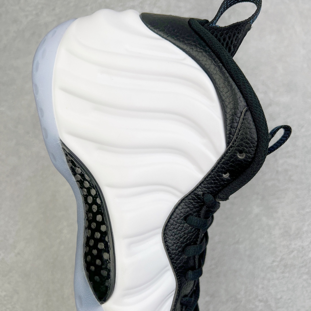 图片[6]-💰550 NK Air Foamposite One 白喷 DV0815-100 莞产原底面 公司渠道同模具 鞋型发泡360度无死角 双层Zoom气垫植入 中底完美注胶 搭载原厂碳纤维材质 诞生于1997年的NK Air Foamposite系列可以说是整个球鞋历史上最为经典的系列之一 也就是我们常说的“喷”和“泡” 其中“喷”由Foamposite One代言人Penny的英文音译而来 而“泡”则来源于另一款鞋型 Foamposite Pro中\”pro\”的音译 在诞生初期 由于高昂的造价以及超前的外形 Foamposite系列的反对者不在少数 甚至有人认为这款鞋会毁掉整个球鞋行业 但事实证明这双灵感来自于甲虫 自带“黑科技”鞋面以及双层Zoom+大块碳板的太空球鞋不仅受到了大众的接受与追捧 并且成功的影响了篮球鞋的发展 SIZE：38.5 39 40 40.5 41 42 42.5 43 44 44.5 45 46 编码：by6936010-运动鞋