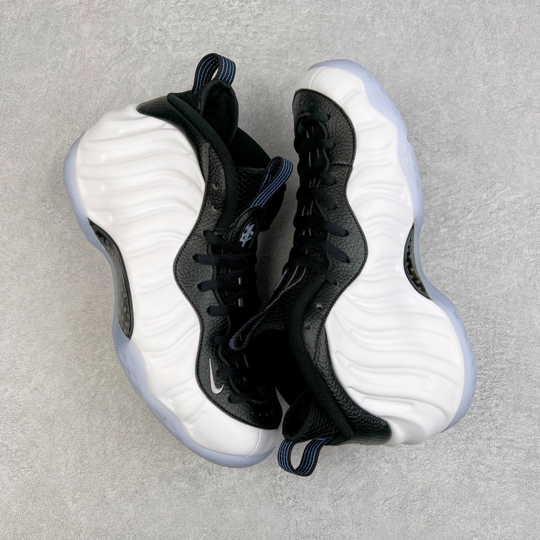 图片[3]-💰550 NK Air Foamposite One 白喷 DV0815-100 莞产原底面 公司渠道同模具 鞋型发泡360度无死角 双层Zoom气垫植入 中底完美注胶 搭载原厂碳纤维材质 诞生于1997年的NK Air Foamposite系列可以说是整个球鞋历史上最为经典的系列之一 也就是我们常说的“喷”和“泡” 其中“喷”由Foamposite One代言人Penny的英文音译而来 而“泡”则来源于另一款鞋型 Foamposite Pro中\”pro\”的音译 在诞生初期 由于高昂的造价以及超前的外形 Foamposite系列的反对者不在少数 甚至有人认为这款鞋会毁掉整个球鞋行业 但事实证明这双灵感来自于甲虫 自带“黑科技”鞋面以及双层Zoom+大块碳板的太空球鞋不仅受到了大众的接受与追捧 并且成功的影响了篮球鞋的发展 SIZE：38.5 39 40 40.5 41 42 42.5 43 44 44.5 45 46 编码：by6936010-运动鞋