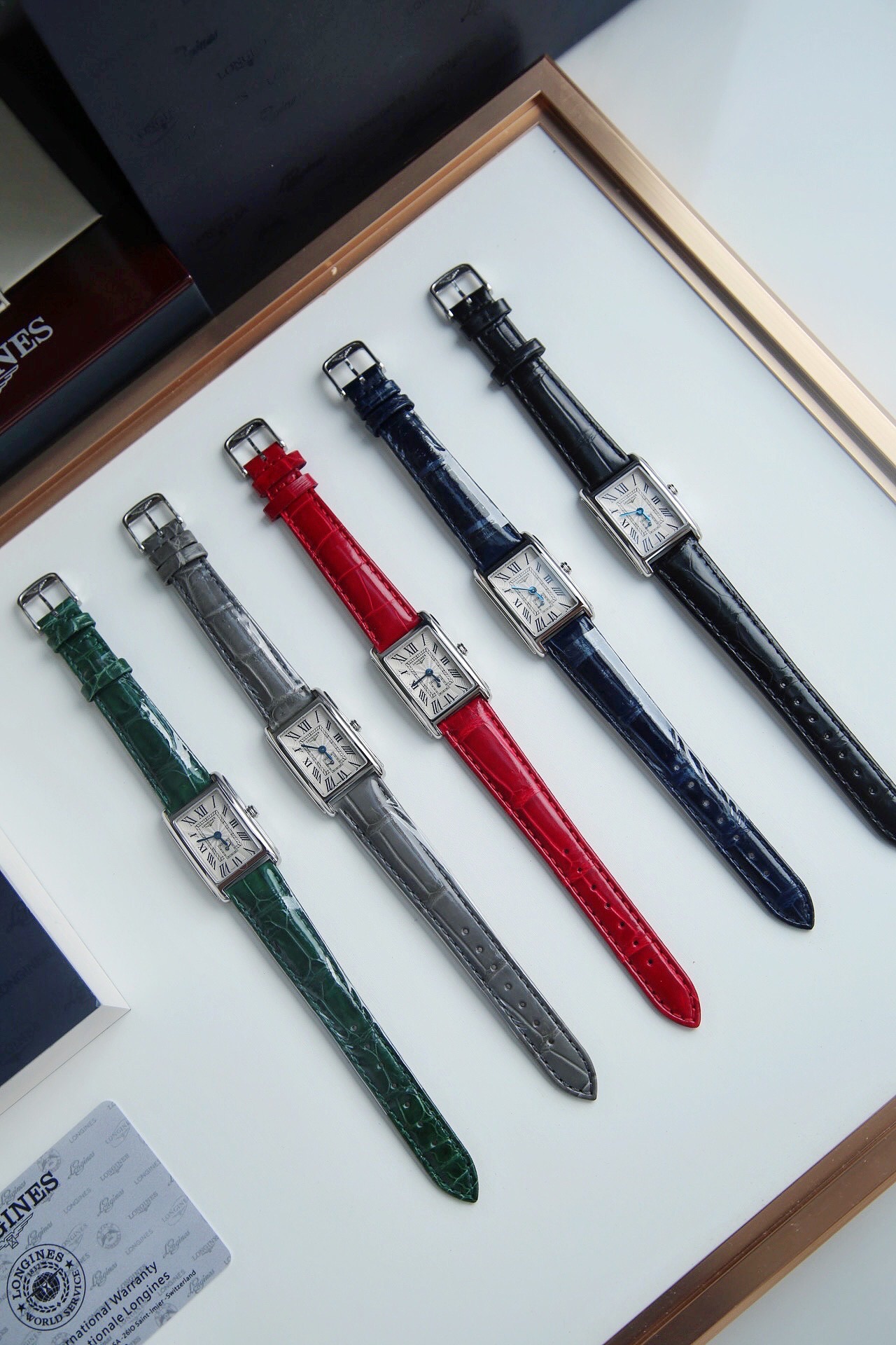 Winners Edition: Ishi Ying’s Elegant Wristwatch with Unique Features - 图片 3