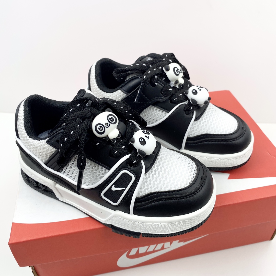 NO:210928,Nike jointly-branded spring and summer men's and girls' shoes latest versatile retro dad shoes net shoes Nike shoes KT cat shoes buckle (changeable) light luxury breathable casual and lightweight sports shoes Spring and summer Korean version anti-slip heightened soft sole Velcro shoelaces fashionable comfortable trendy shoes Color black, khaki Number 26-35, Adidas, sneakers,19860909耐克联名春夏款男女童鞋最新款百搭复古老爹鞋网鞋 Nike网鞋 KT猫鞋扣（可换）轻奢透气休闲轻便运动鞋 春夏季韩版防滑增高软底魔术贴鞋带时尚舒适潮鞋板鞋 颜色 黑色,卡其色 号码26-35码,阿迪达斯,sneakers,,Children's