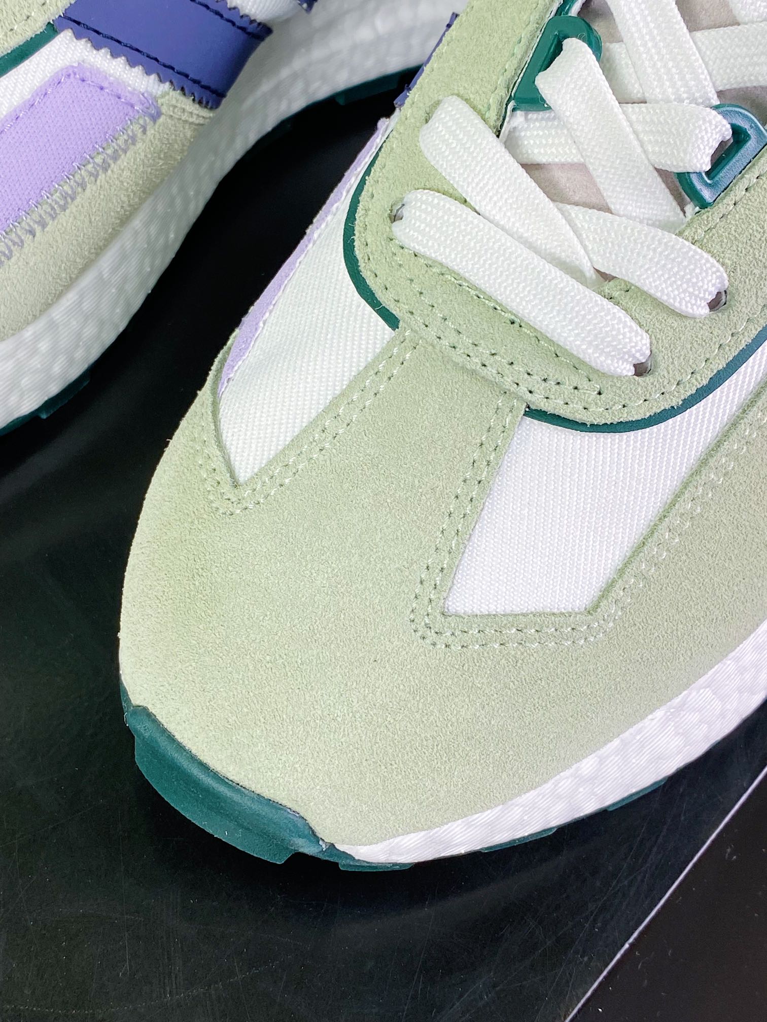 Originals Retropy Boost E5 Series Retro Racing ”Matcha Light Green White Purple” IE1925