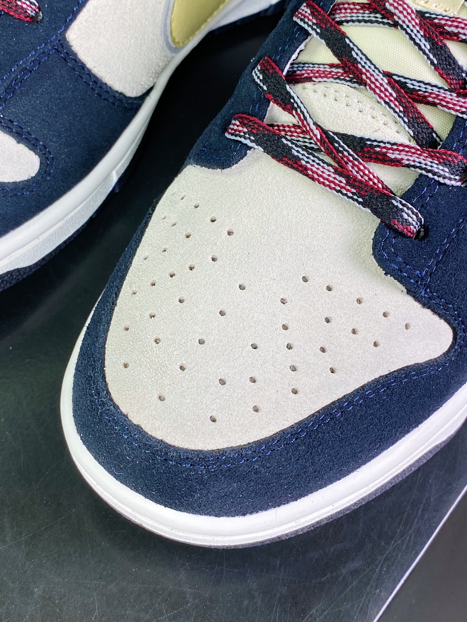 280 SB Dunk Low Suede”Black/Bone”扣篮系列低帮“翻毛黑骨白”DV3054-001