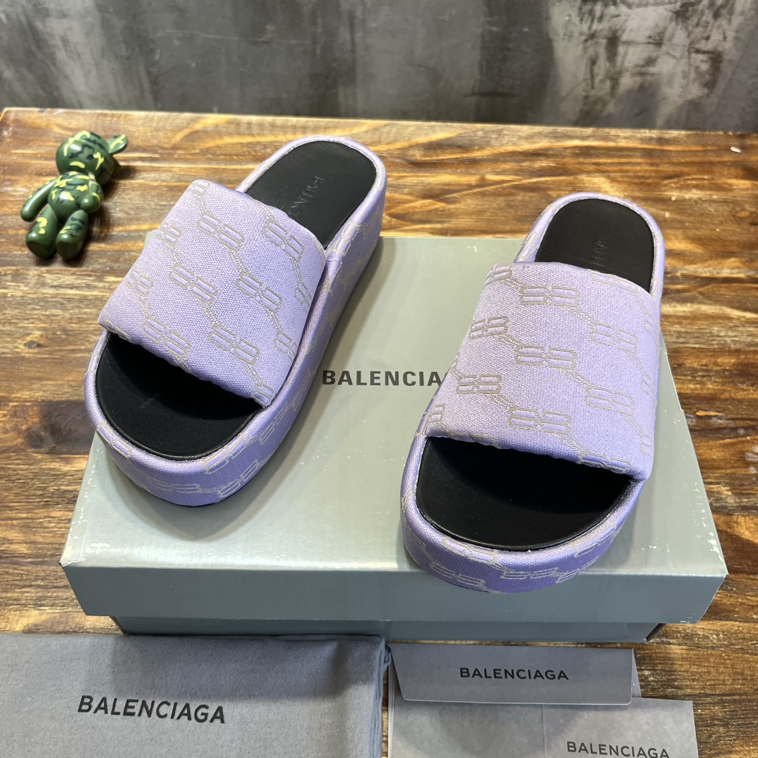 Balenciaga 巴黎世家 ～23vs春夏松糕厚底 凉拖系列…